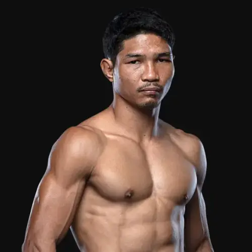 Petchartchai Fight Geek Muaythai