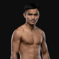 Saksri SuperlekMuayThai