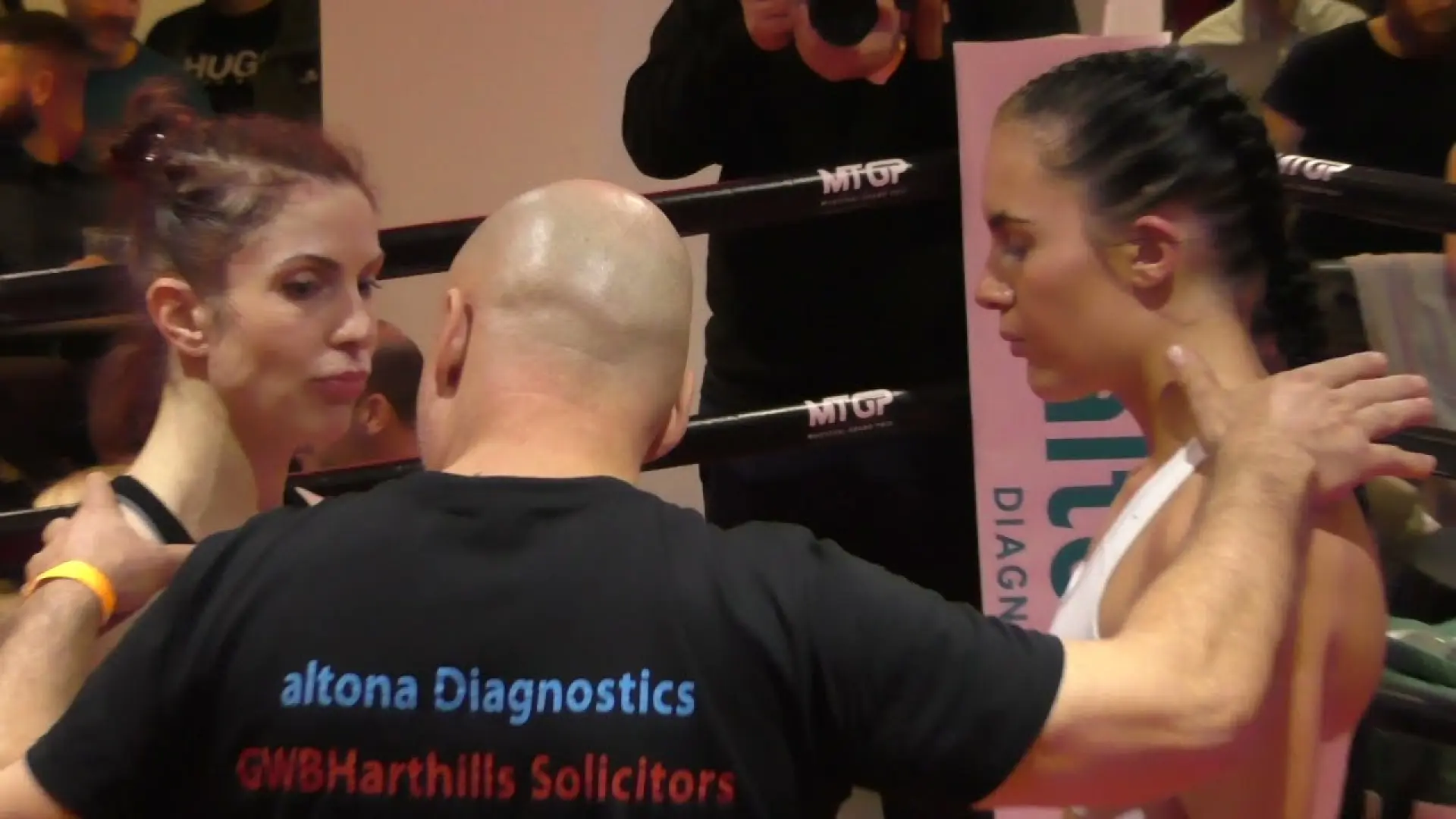 Irena Krcmarova vs Hollie Bowness