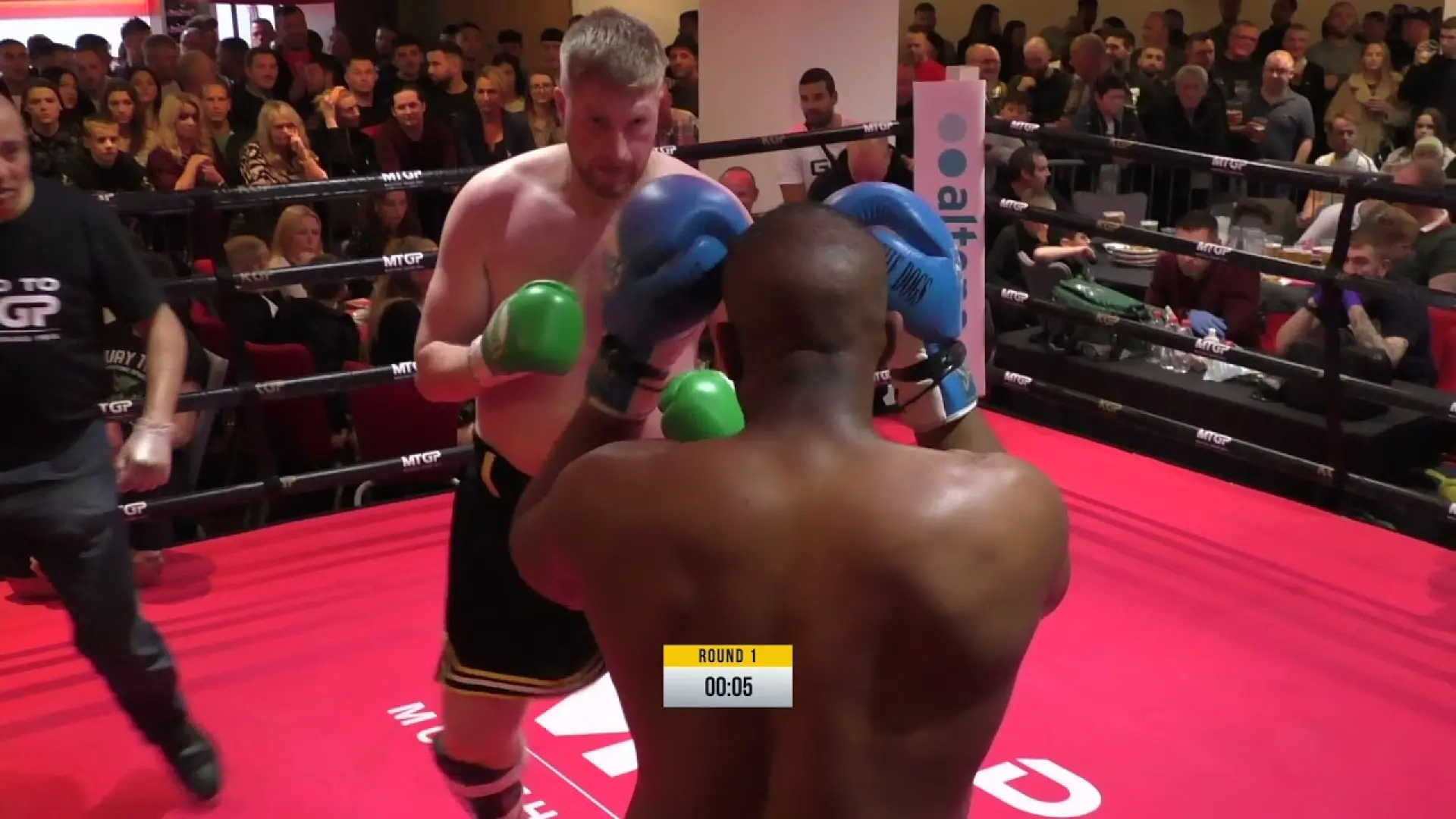 Oliver Clarke vs Mikey Kamara