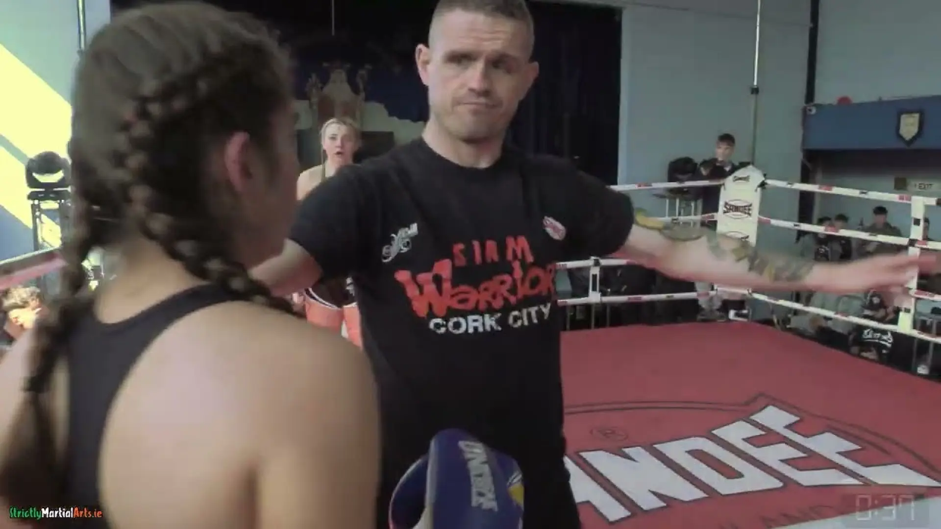 Bonnie Hehir vs Laura Davidson (Fight Video)