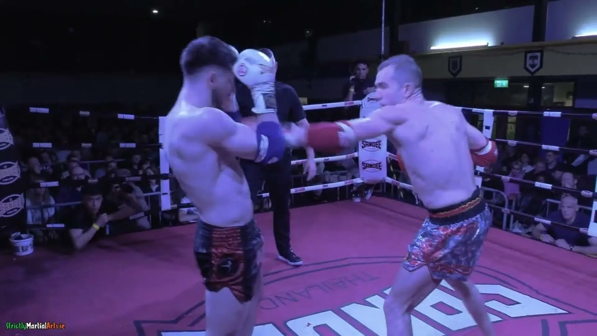 Nacim Younsi vs Tony Roche