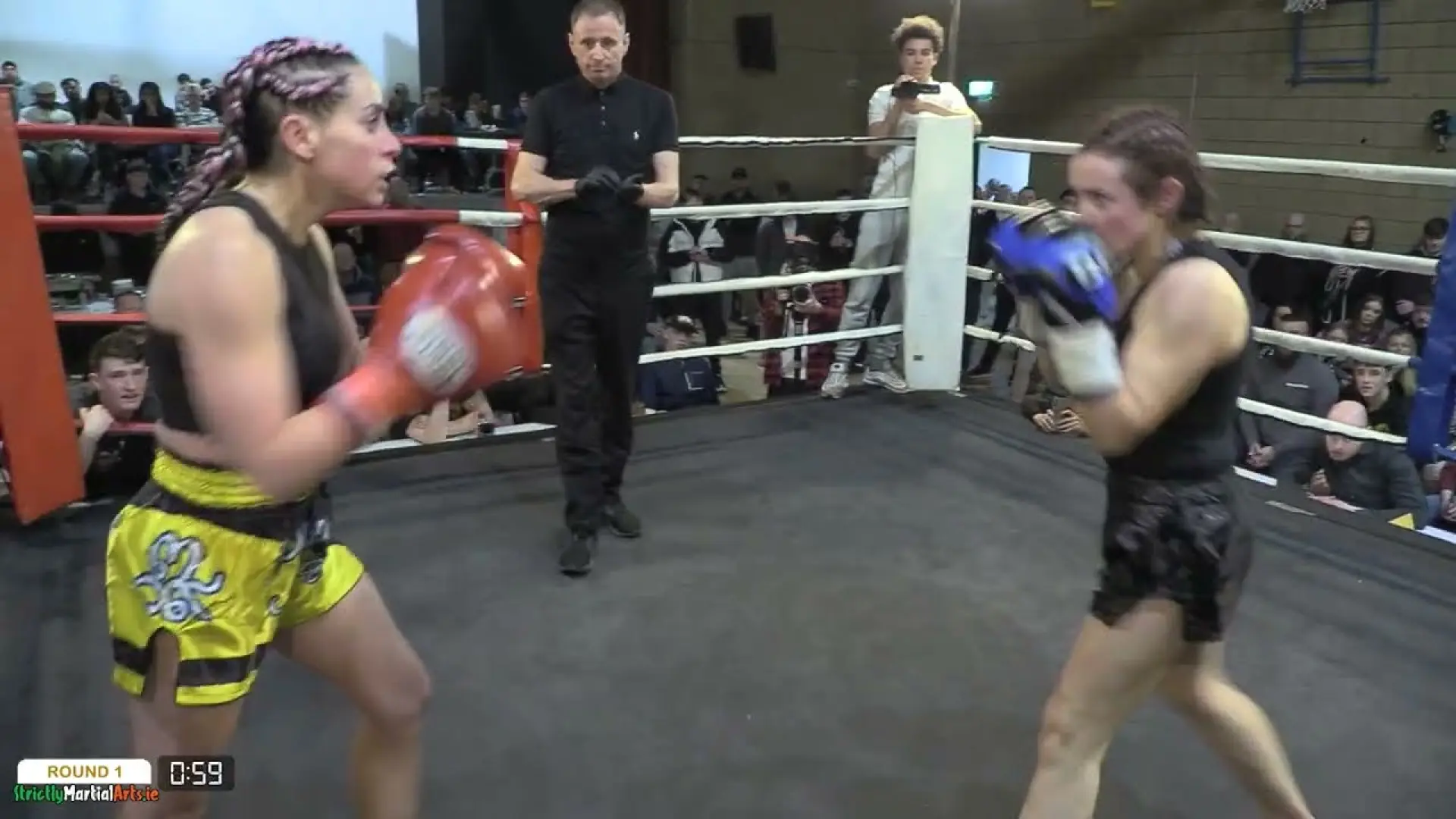 Amy Byrne vs Alice Mahoney (Fight Video)