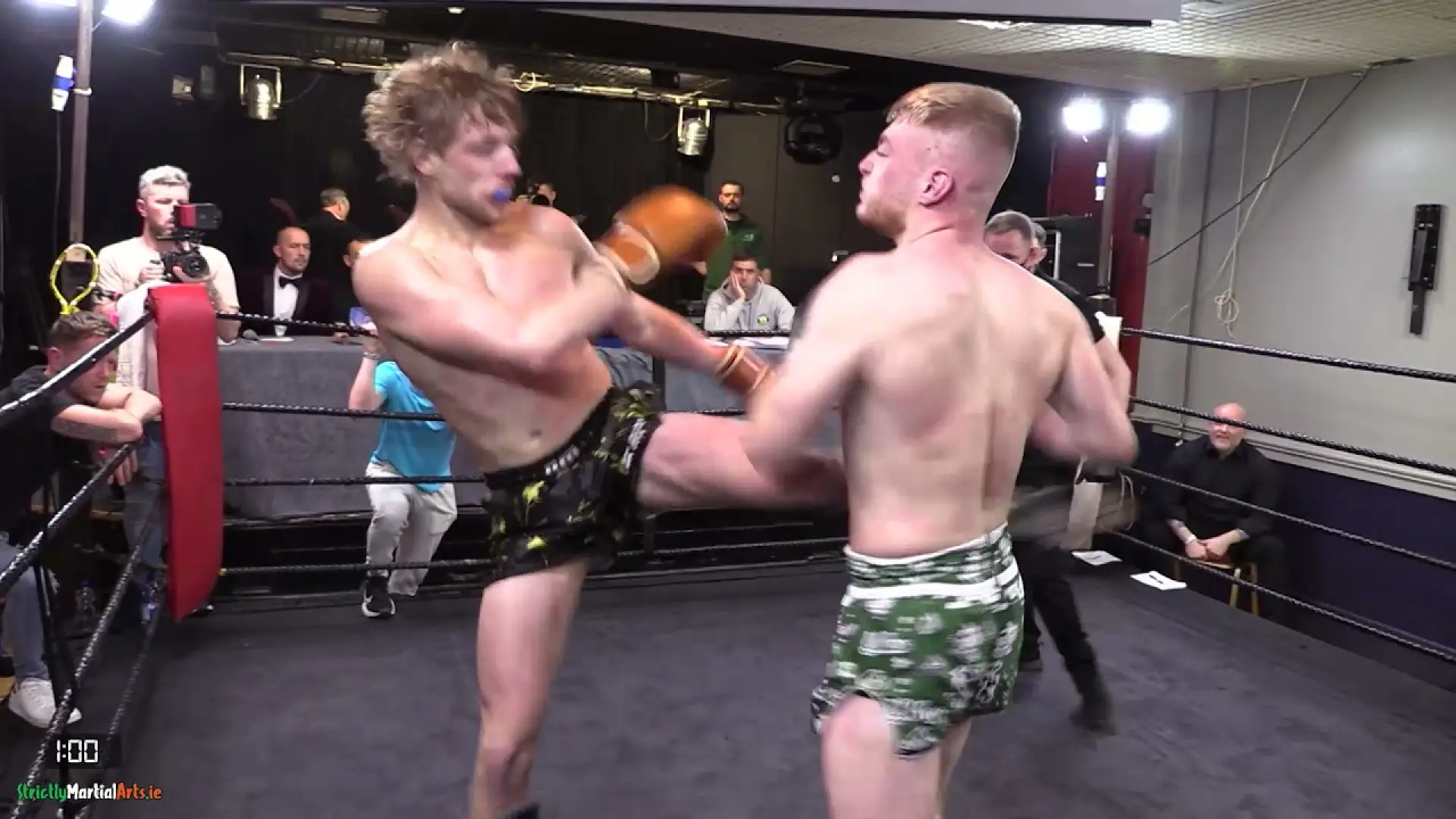 Charlie Banks vs Ben Franklin (Fight Video)