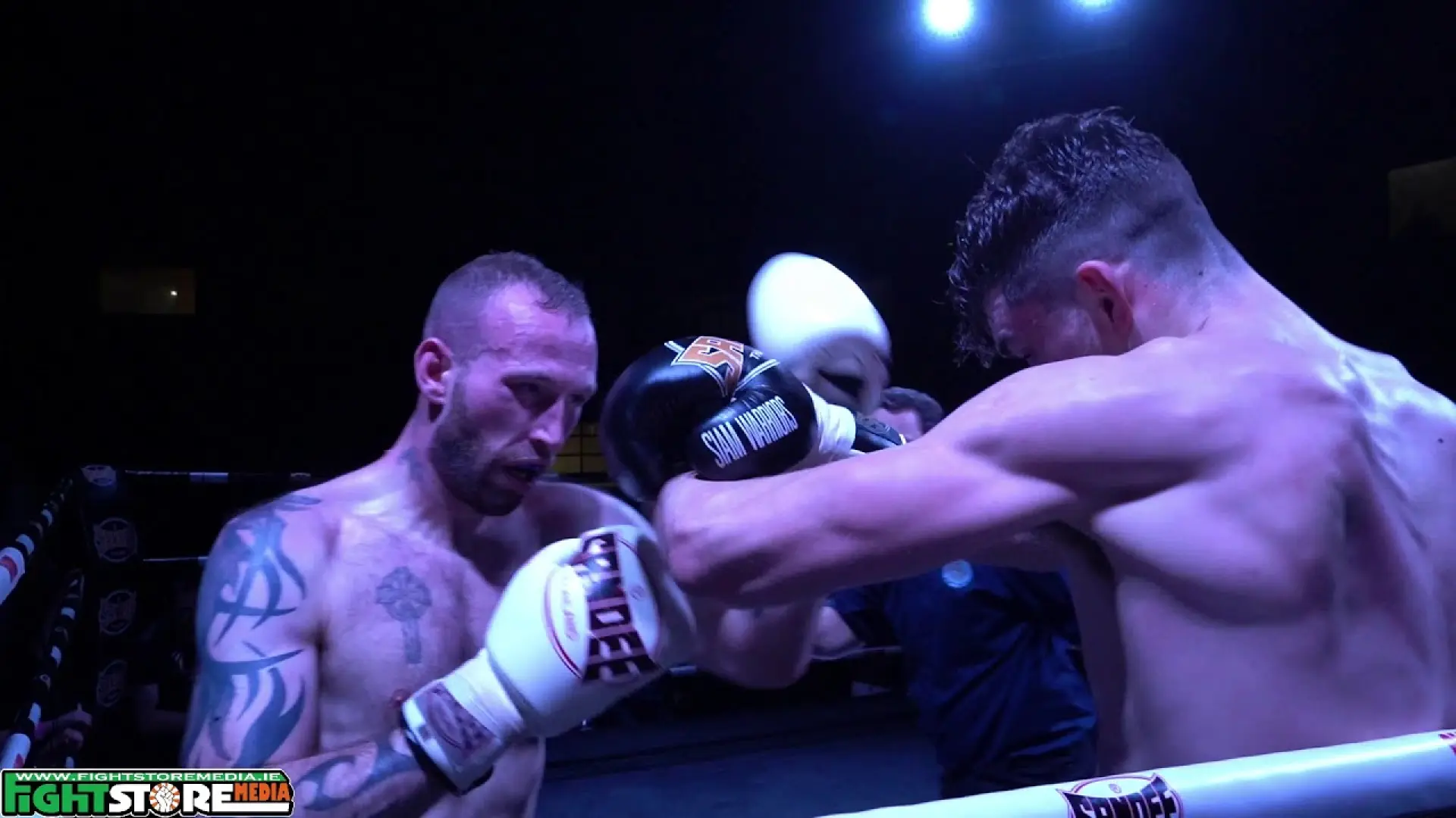 Wayne Cambridge vs Jamie Morrissey (Fight Video)