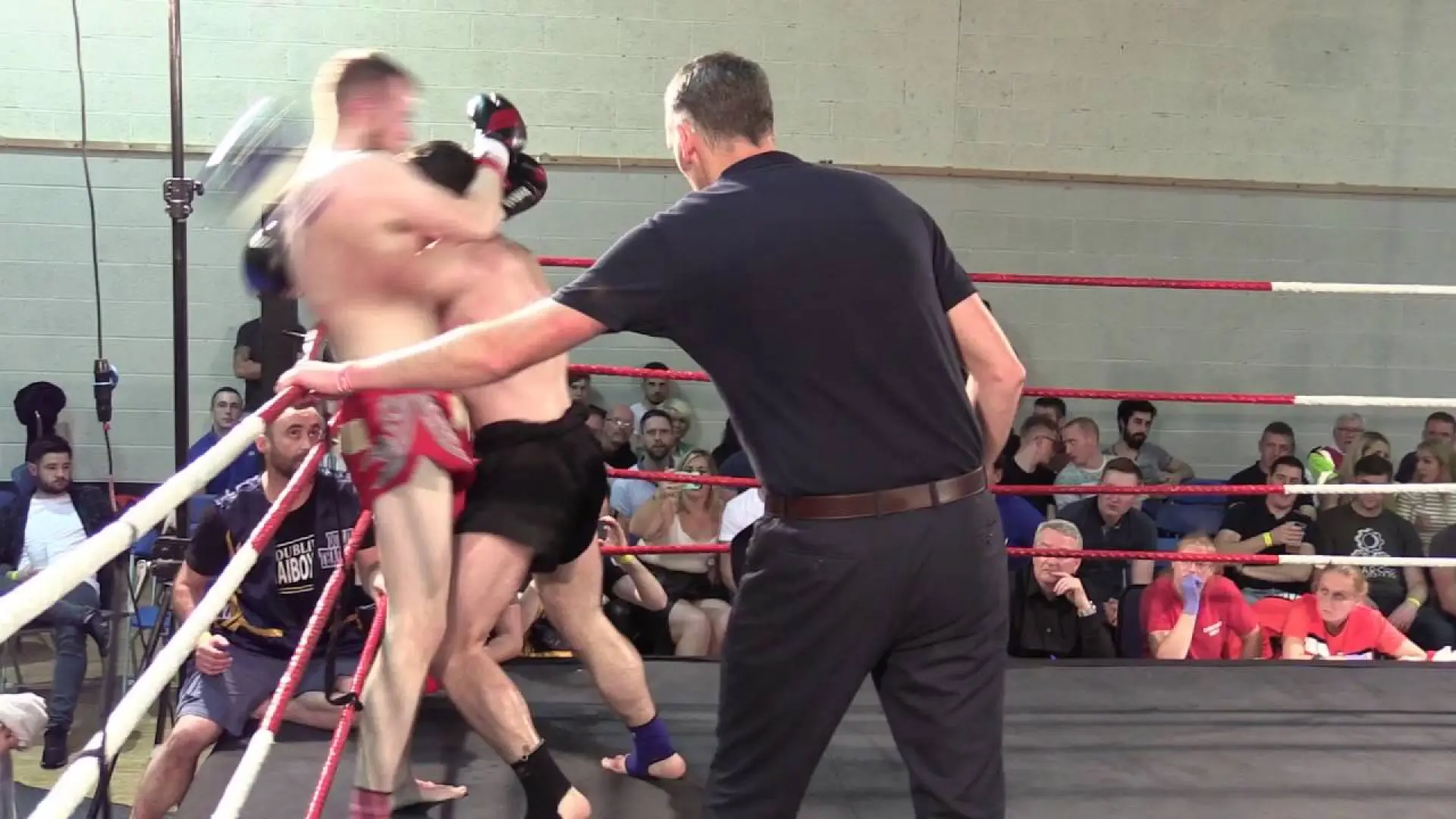 Brian Amos vs Liam McGill (Fight Video)