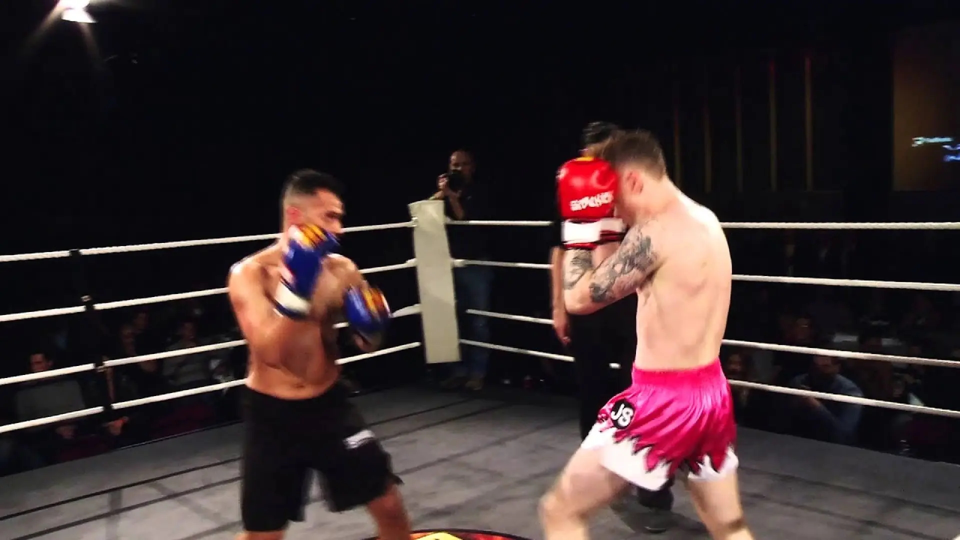Alan Scwhana vs Luke Kew (Fight Video)