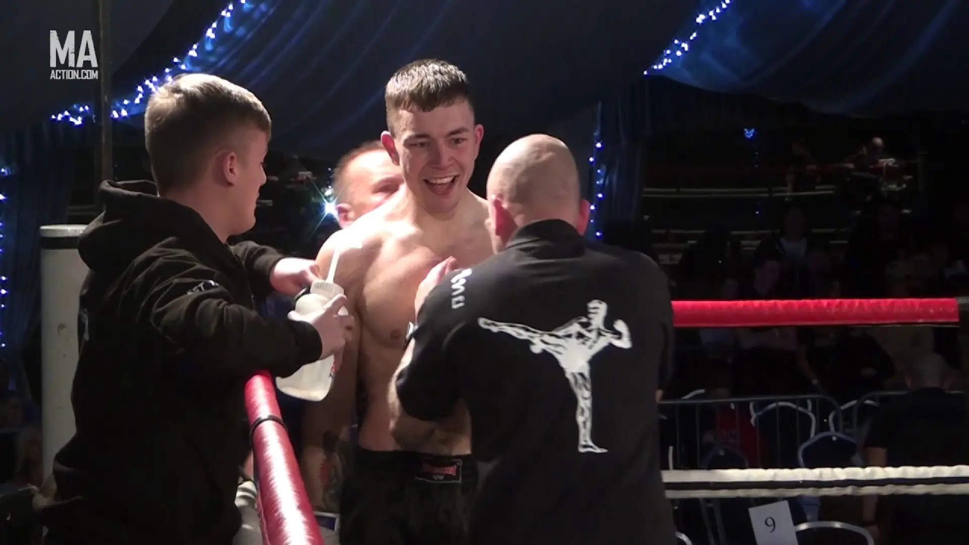 Rob Edgley vs Marius Matei (Fight Video)
