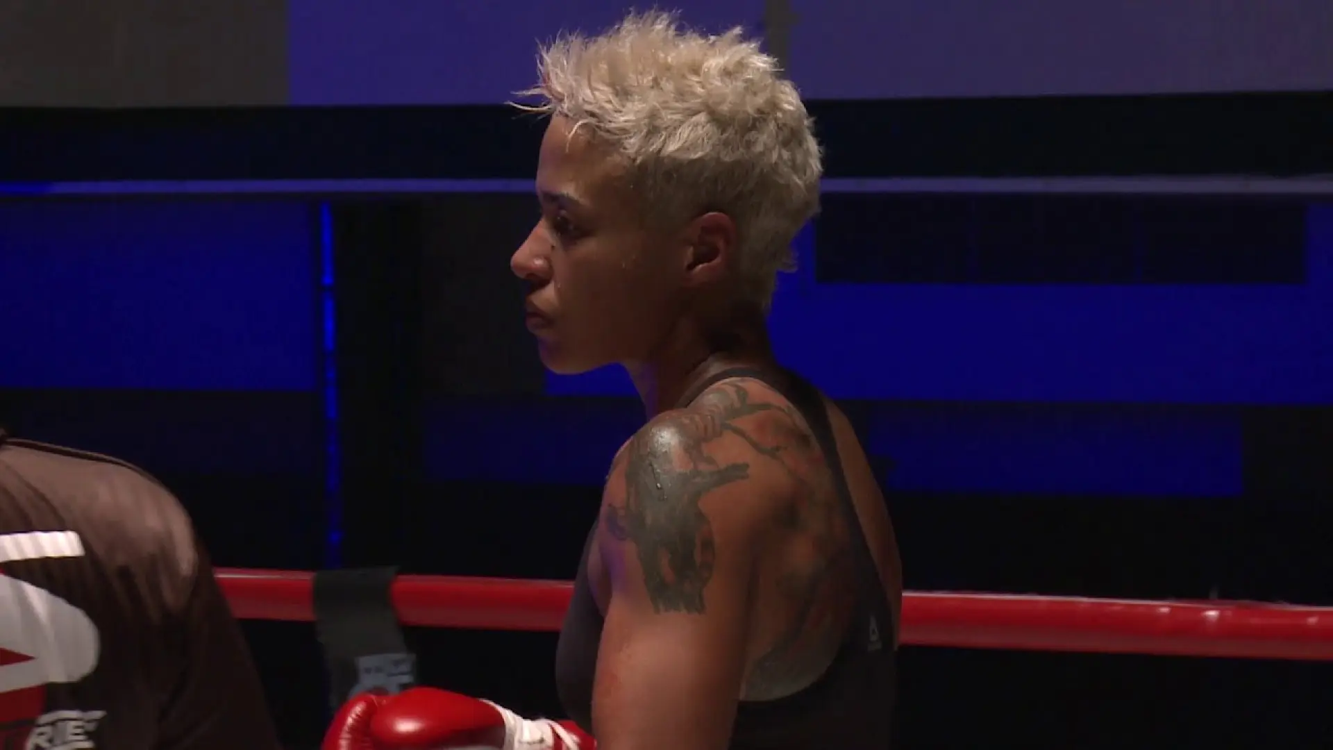 Nicola Barke vs Jo Price (Fight Video)