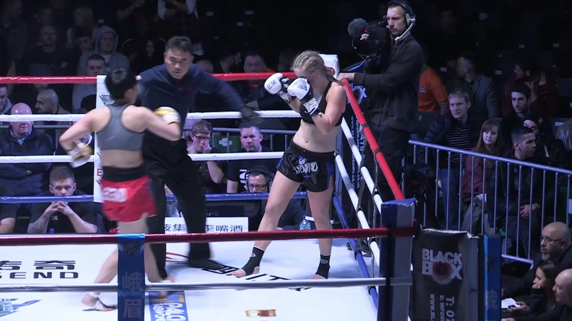 Hannah Turner vs Zhang Ye (Fight Video)