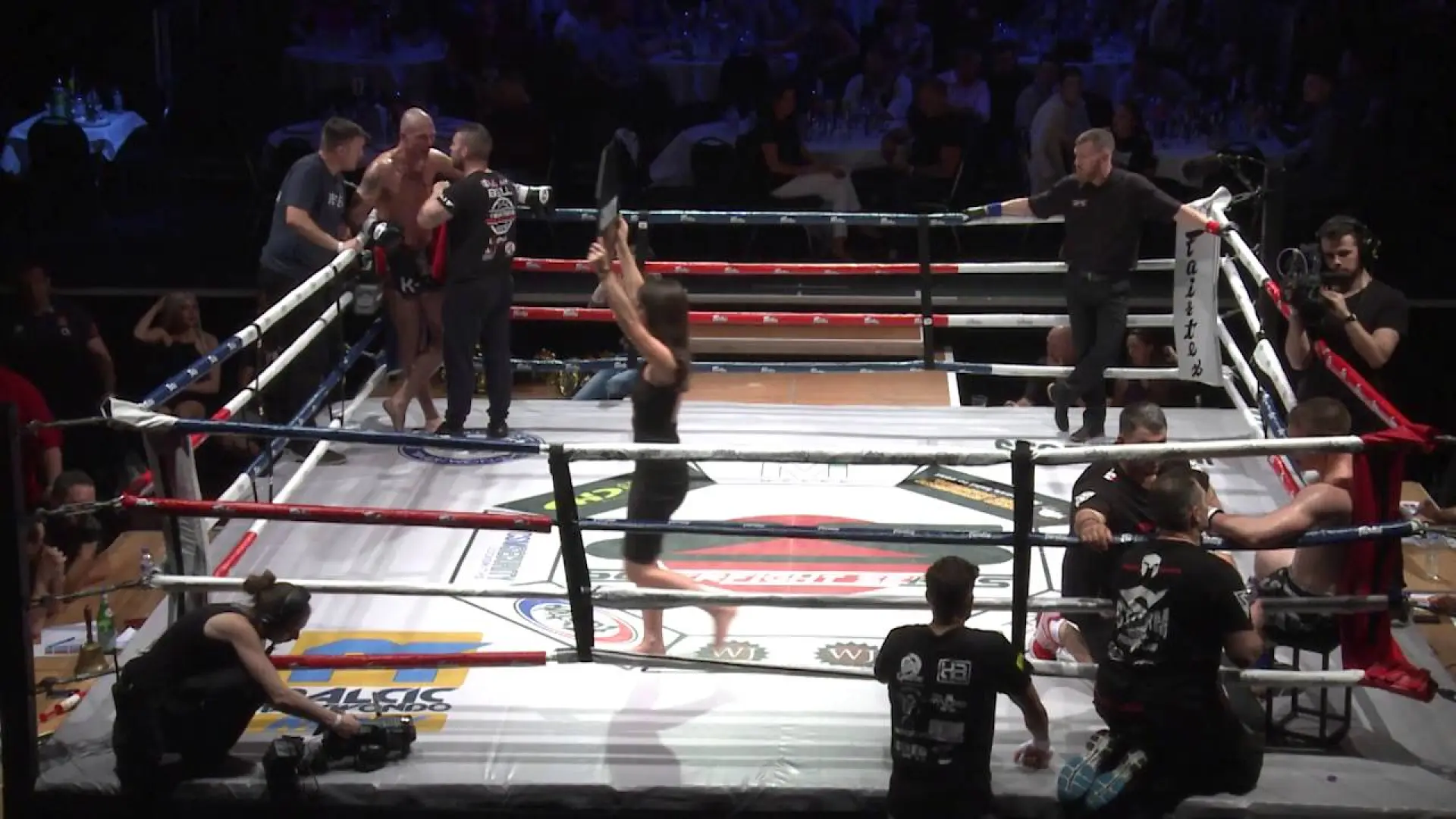Thomas Daniels vs George Davies