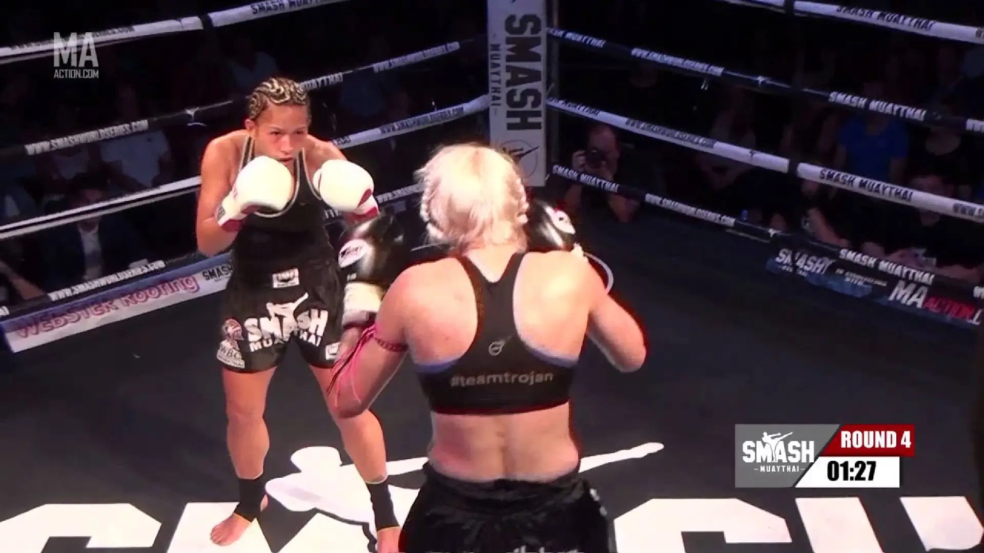 Becky Hodge vs Jane Iske