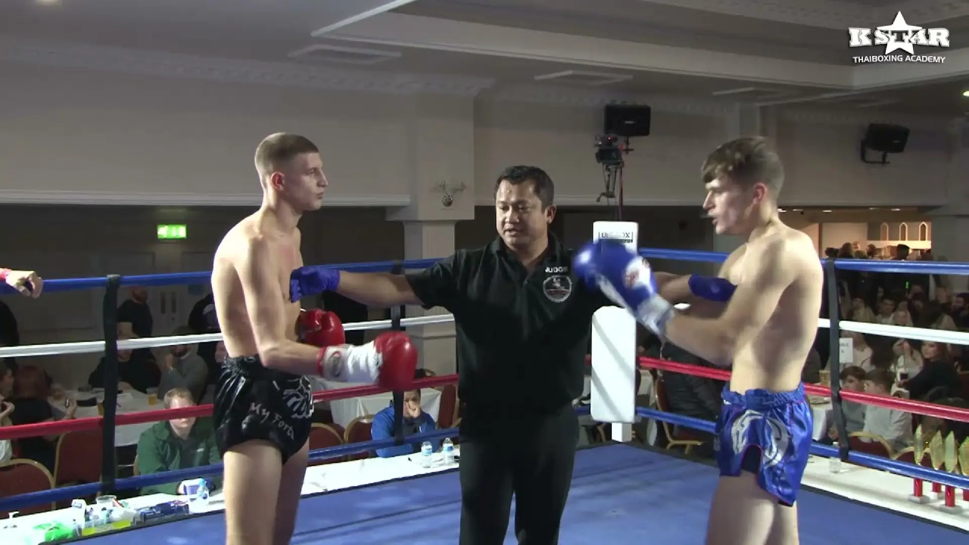 Tobi Harris vs Phil Gamston (Fight Video)