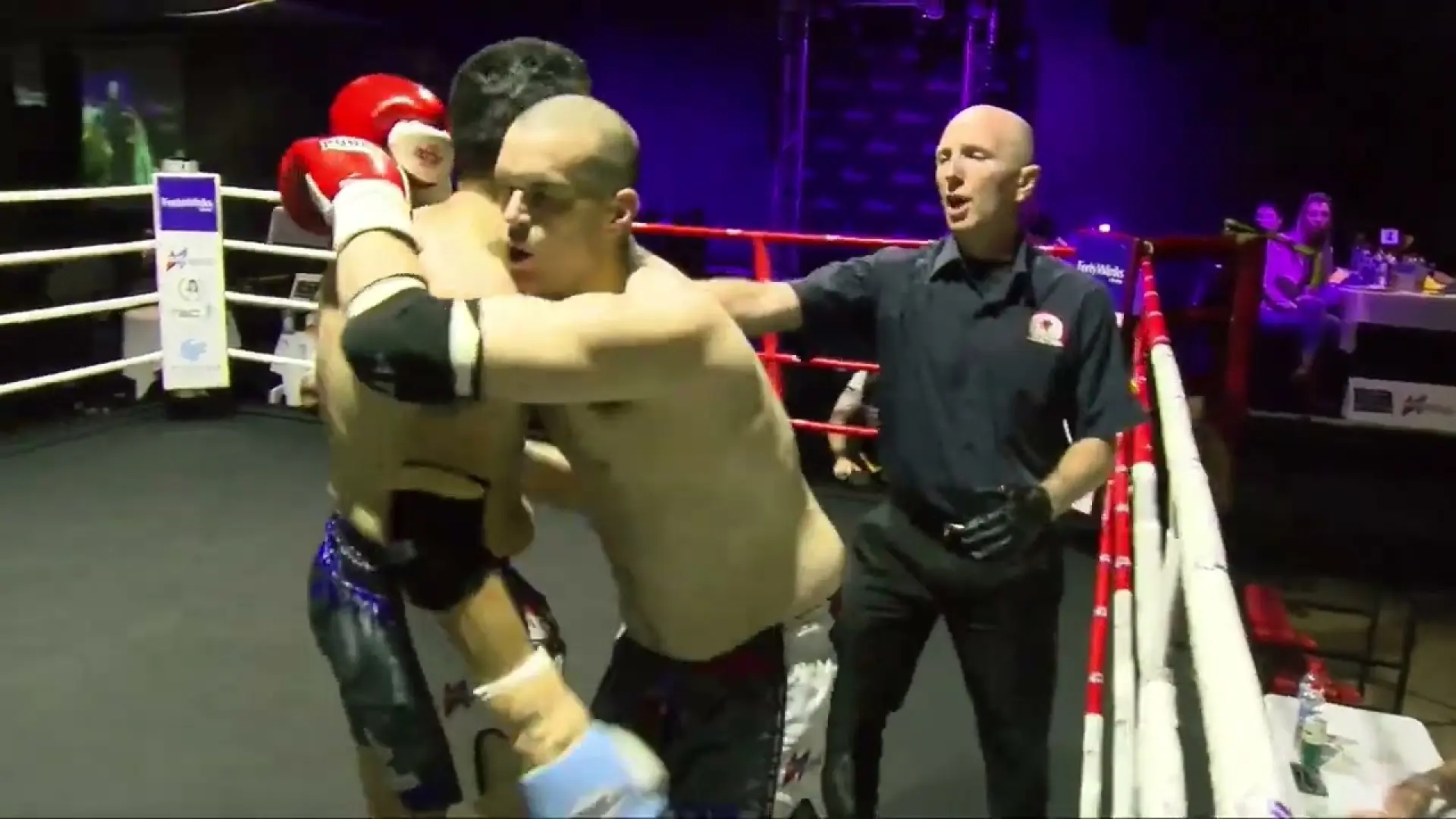 Nathan Kelly (AUS) vs Benny Read (Fight Video)
