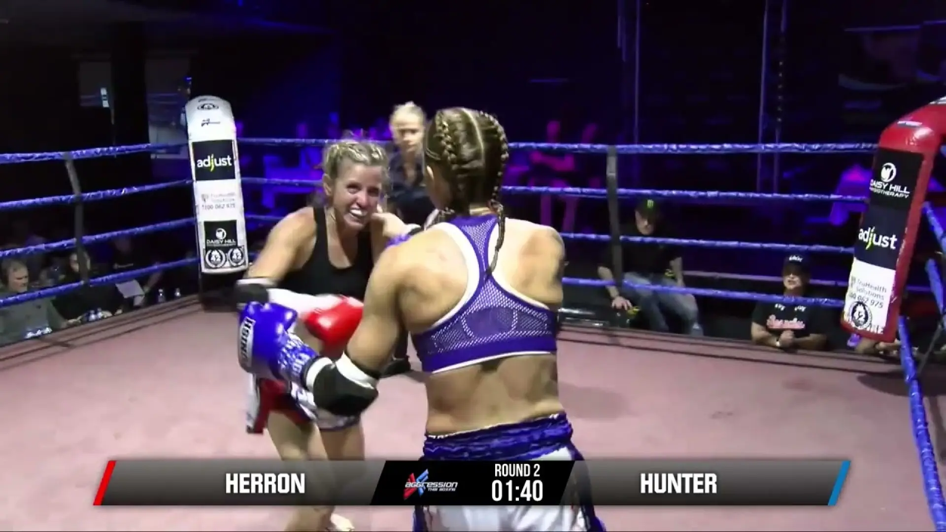 Jeanie Hunter vs Jessica Herron (Fight Video)