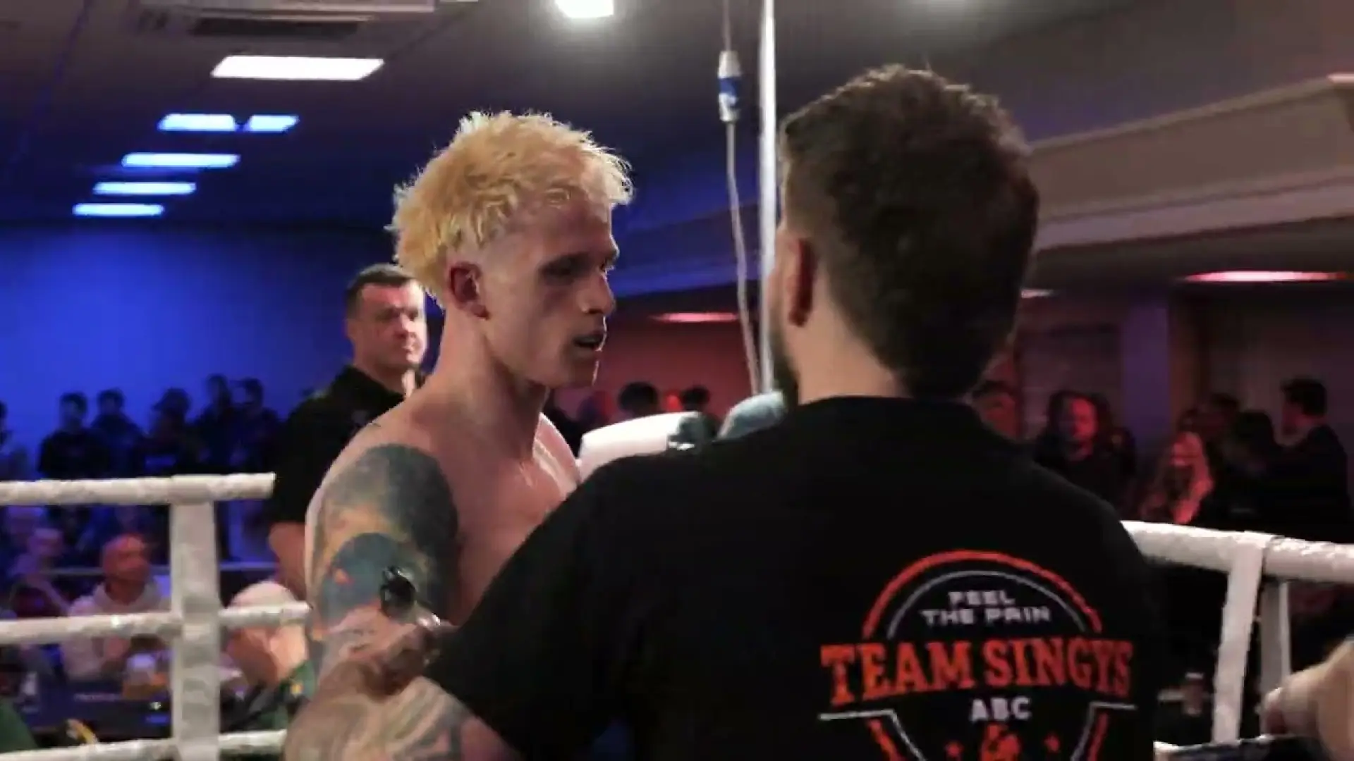Anton Burchell vs Chris Carnegie (Fight Video)