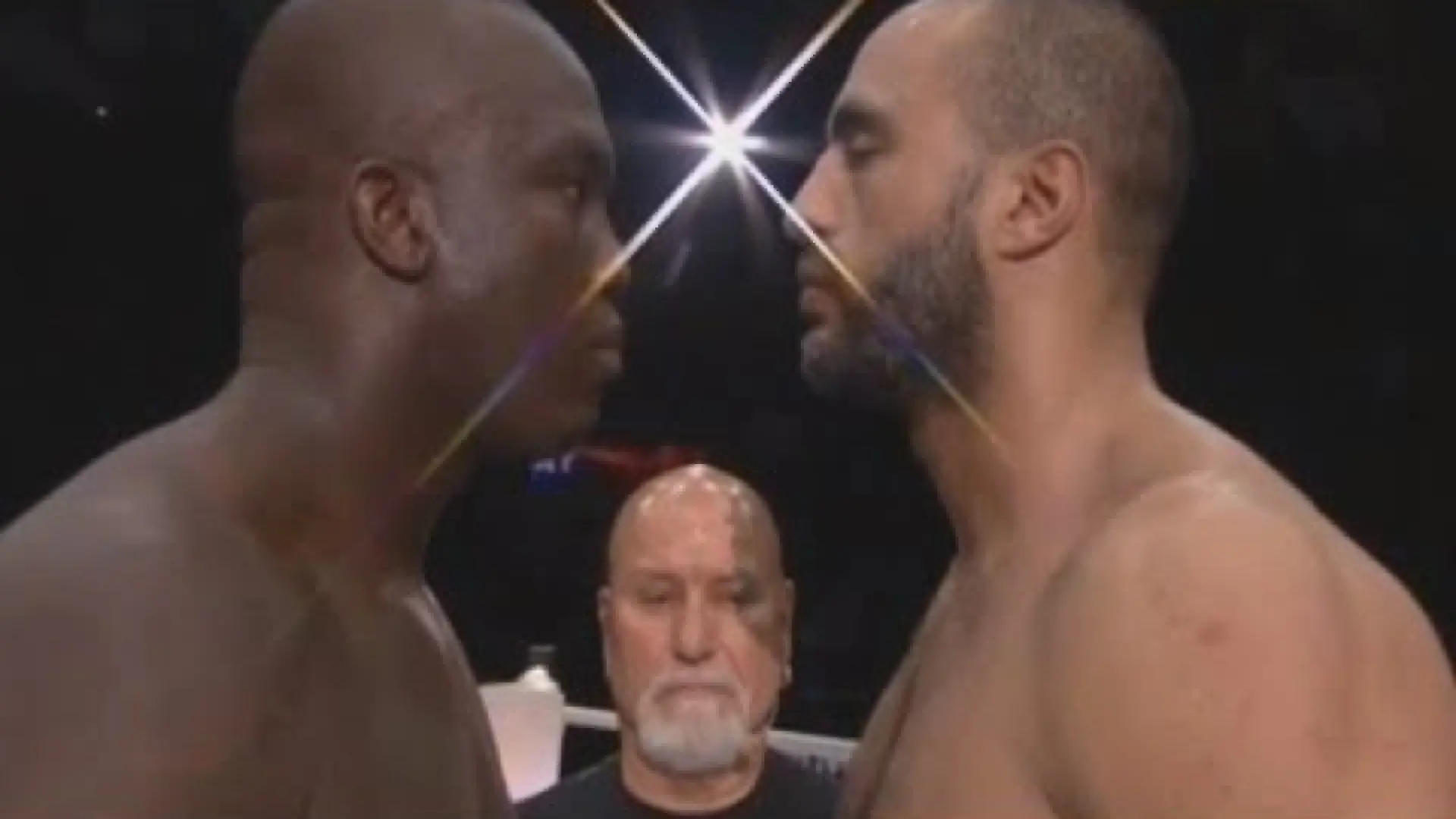Badr Hari vs Ismael Londt (Fight Video)