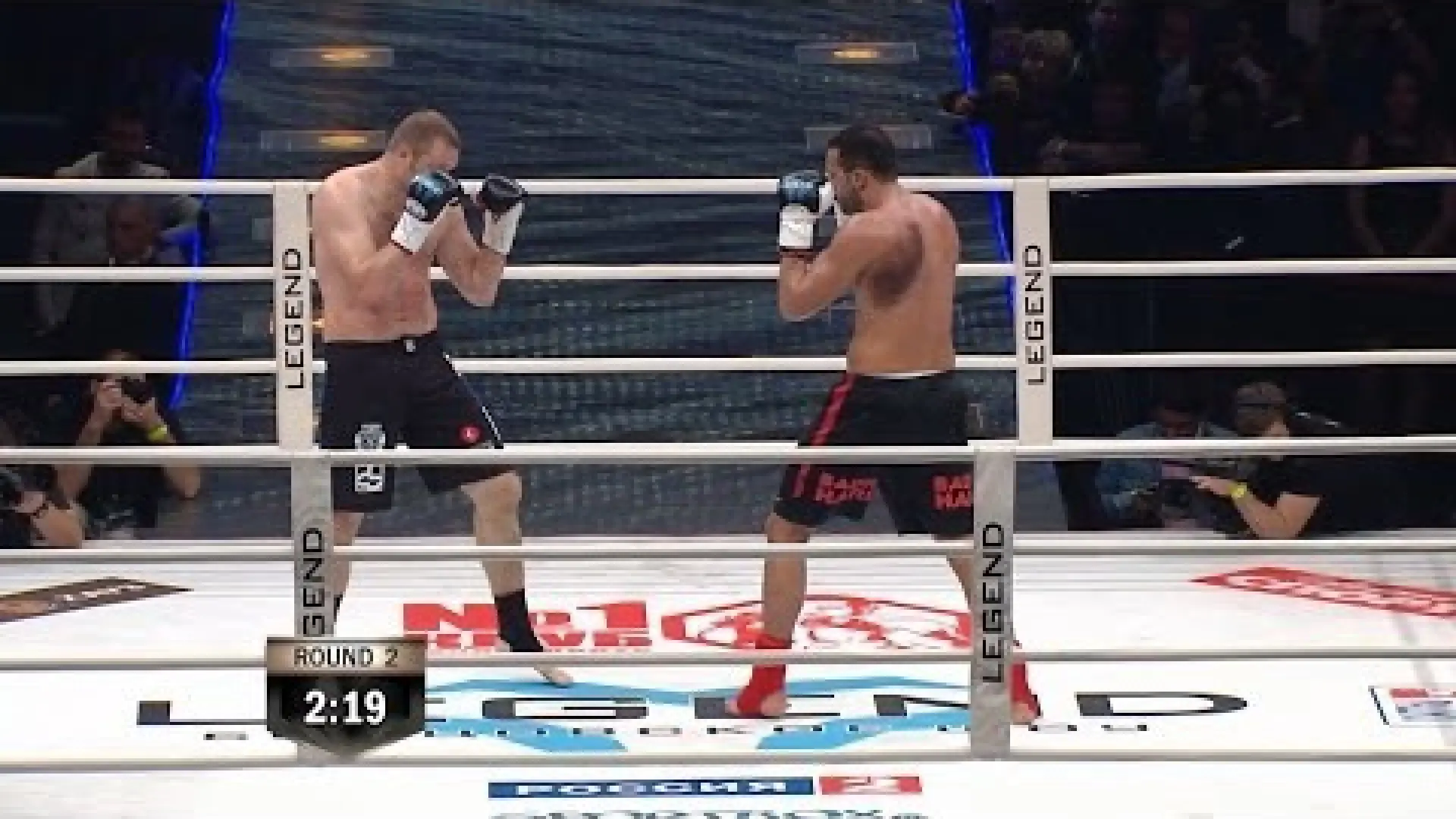 Badr Hari vs Alexey Ignashov (Fight Video)