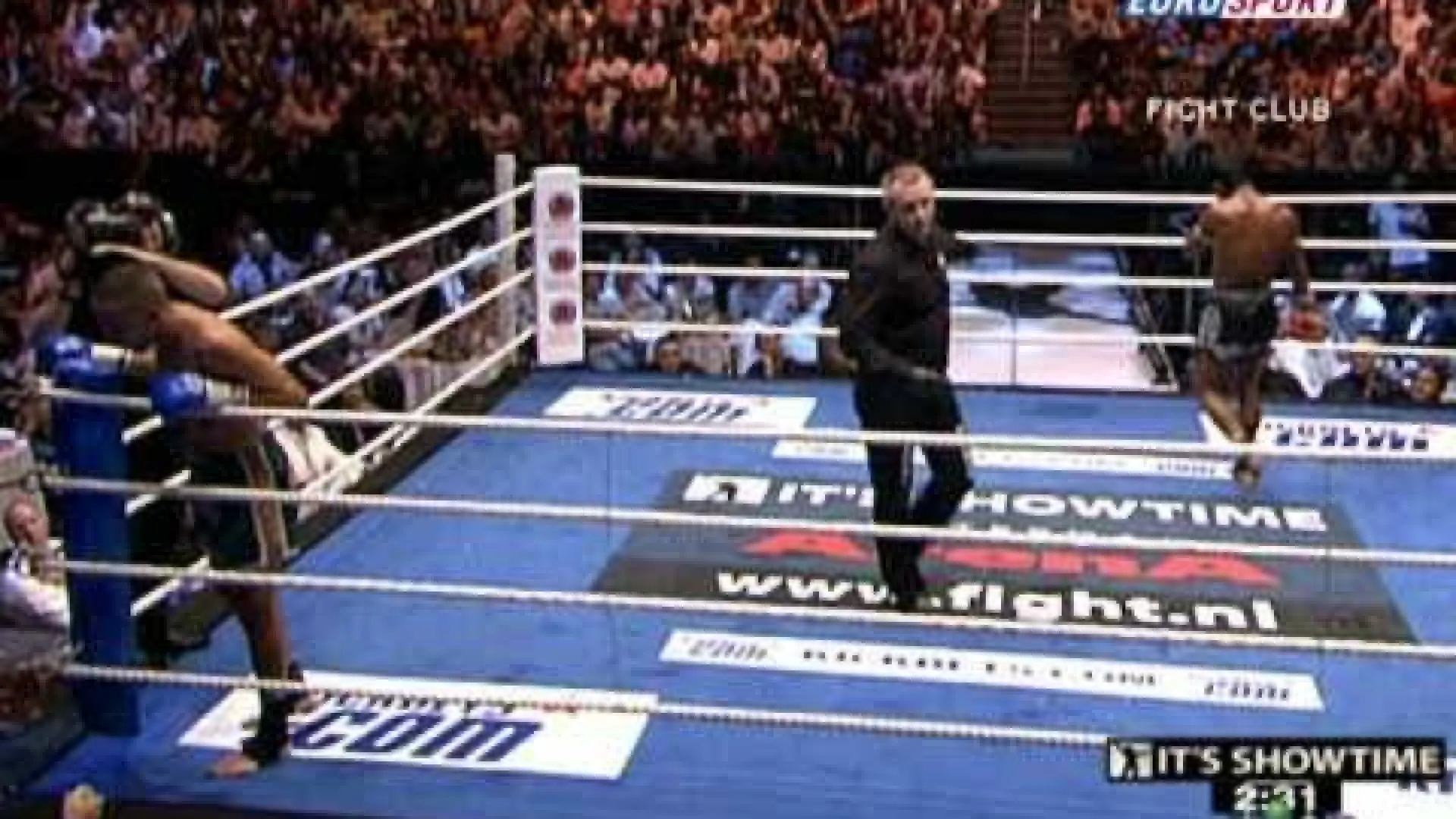 Buakaw Banchamek vs Faldir Chahbari (Fight Video)