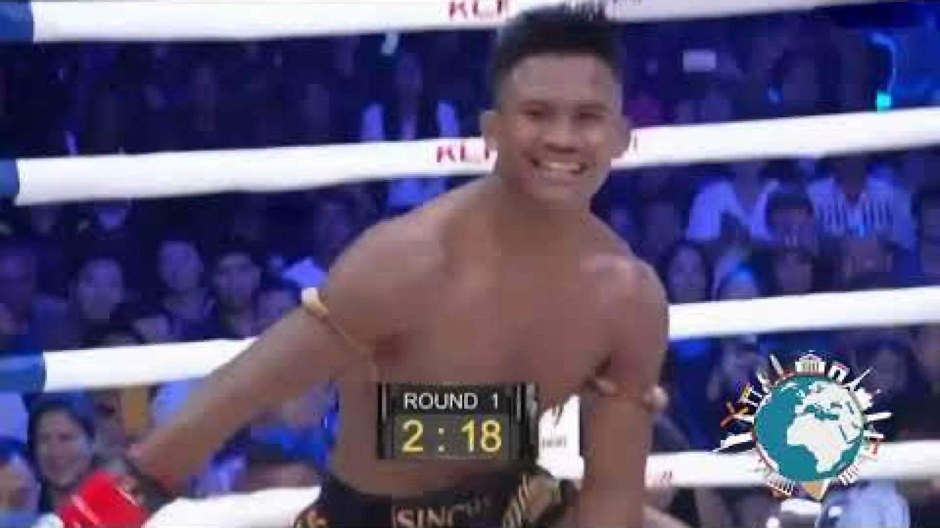 Buakaw Banchamek vs Kong Linfeng (Fight Video)