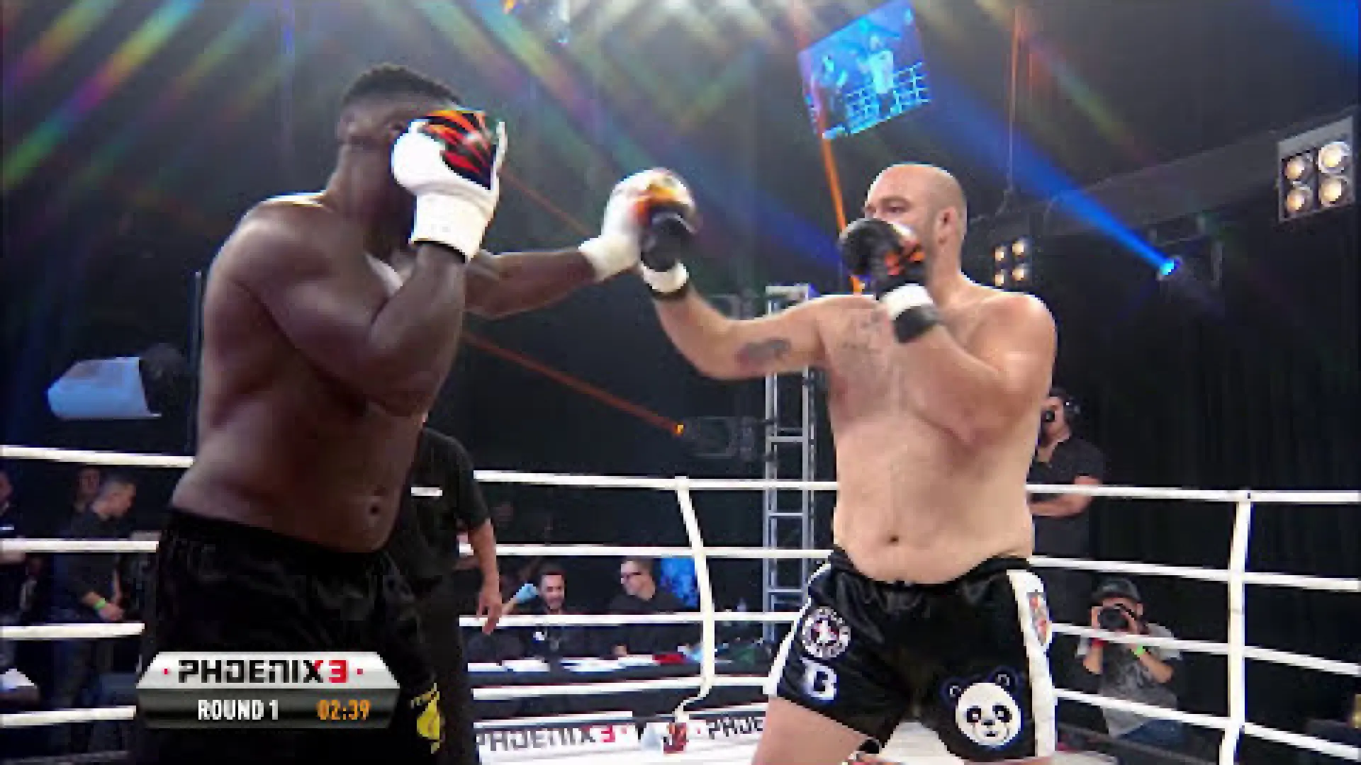 Daniel Sam vs Steven Banks (Fight Video)