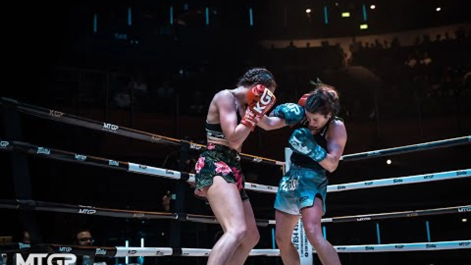 Evi Ewelina vs Kesia Dempsey (Fight Video)