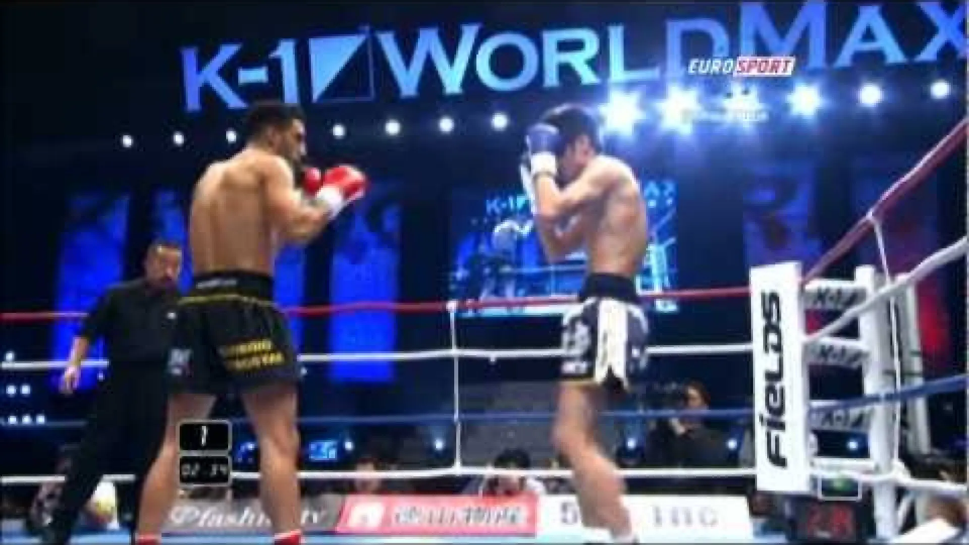 Giorgio Petrosyan vs Yoshihiro Sato (Fight Video)