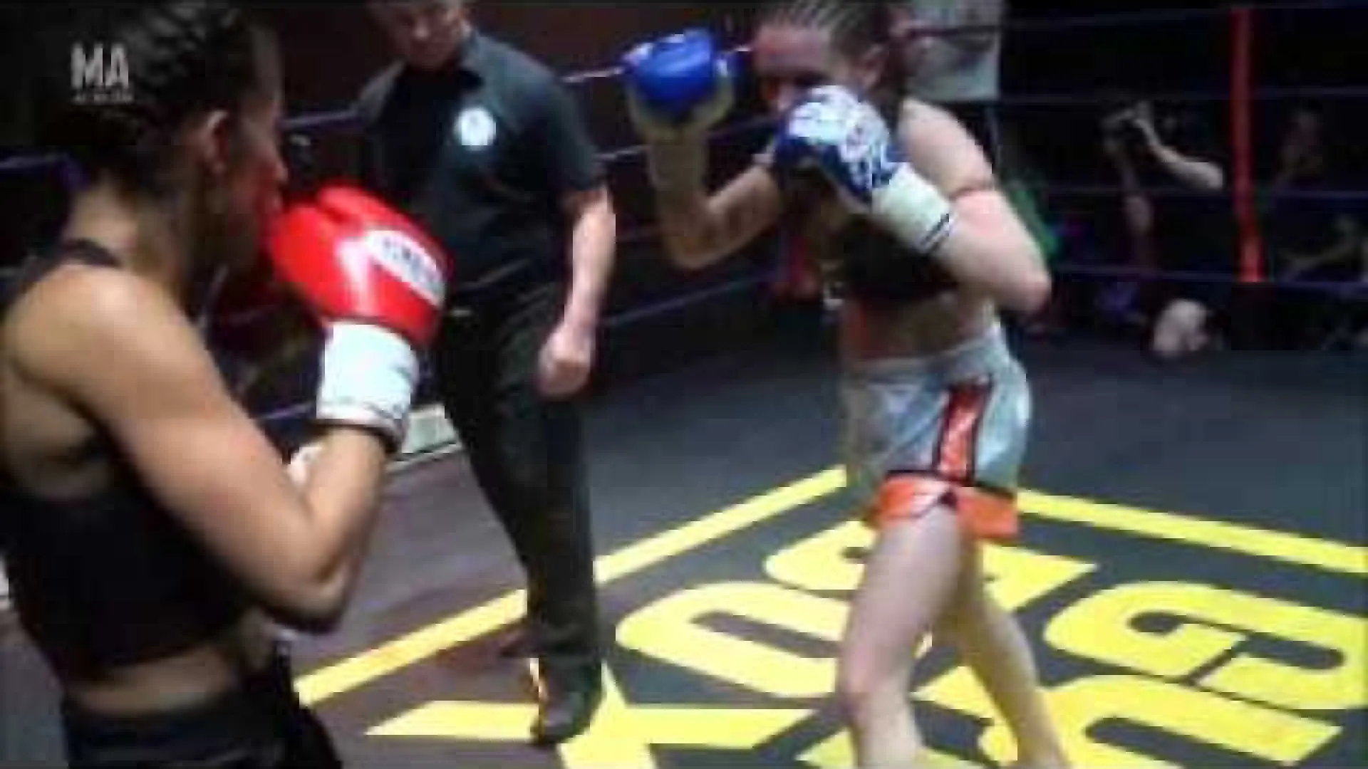 Grace Spicer vs Sarah Chaz (Fight Video)