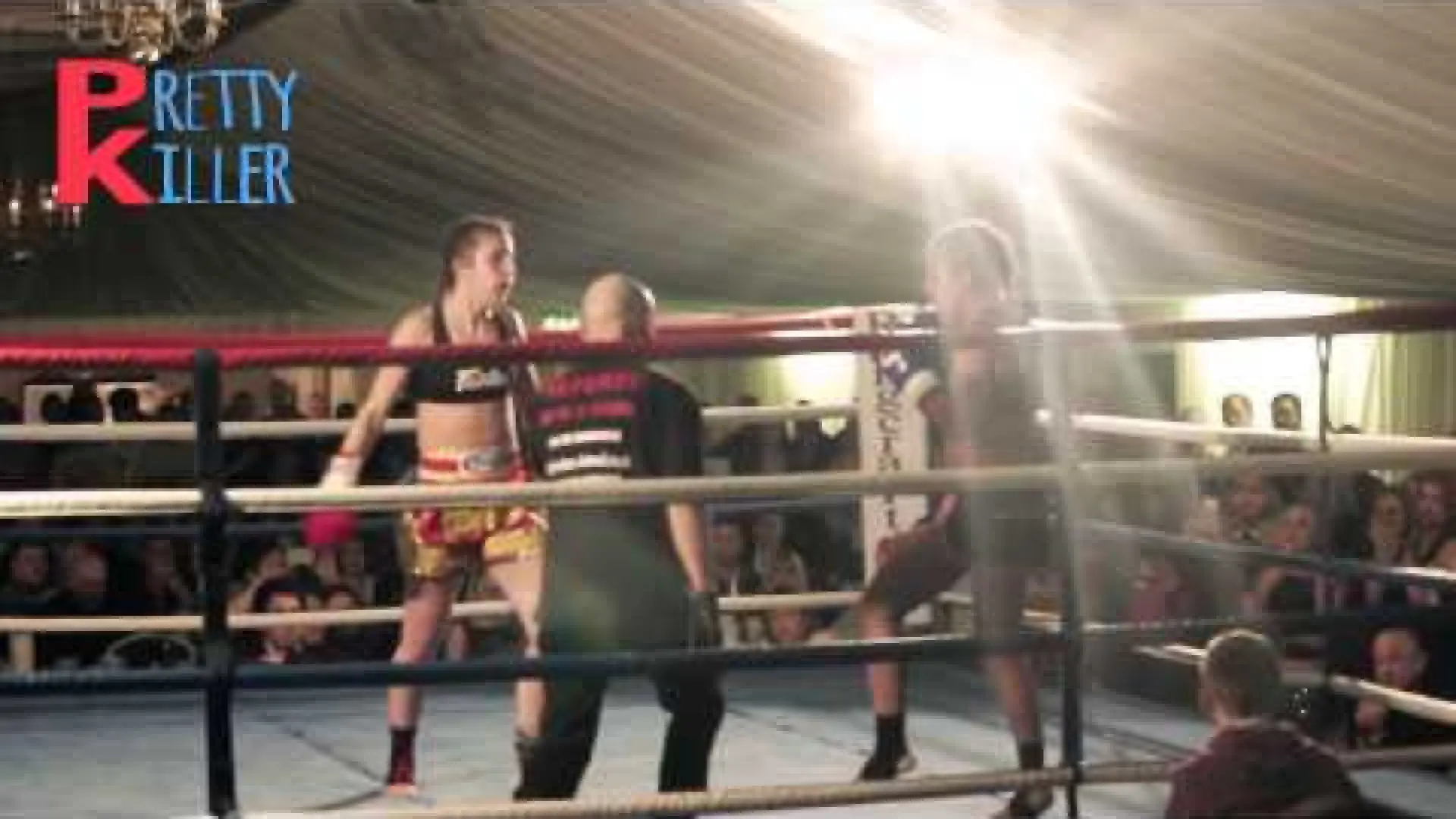 Iman Barlow vs Maritzarda Hersisia (Fight Video)