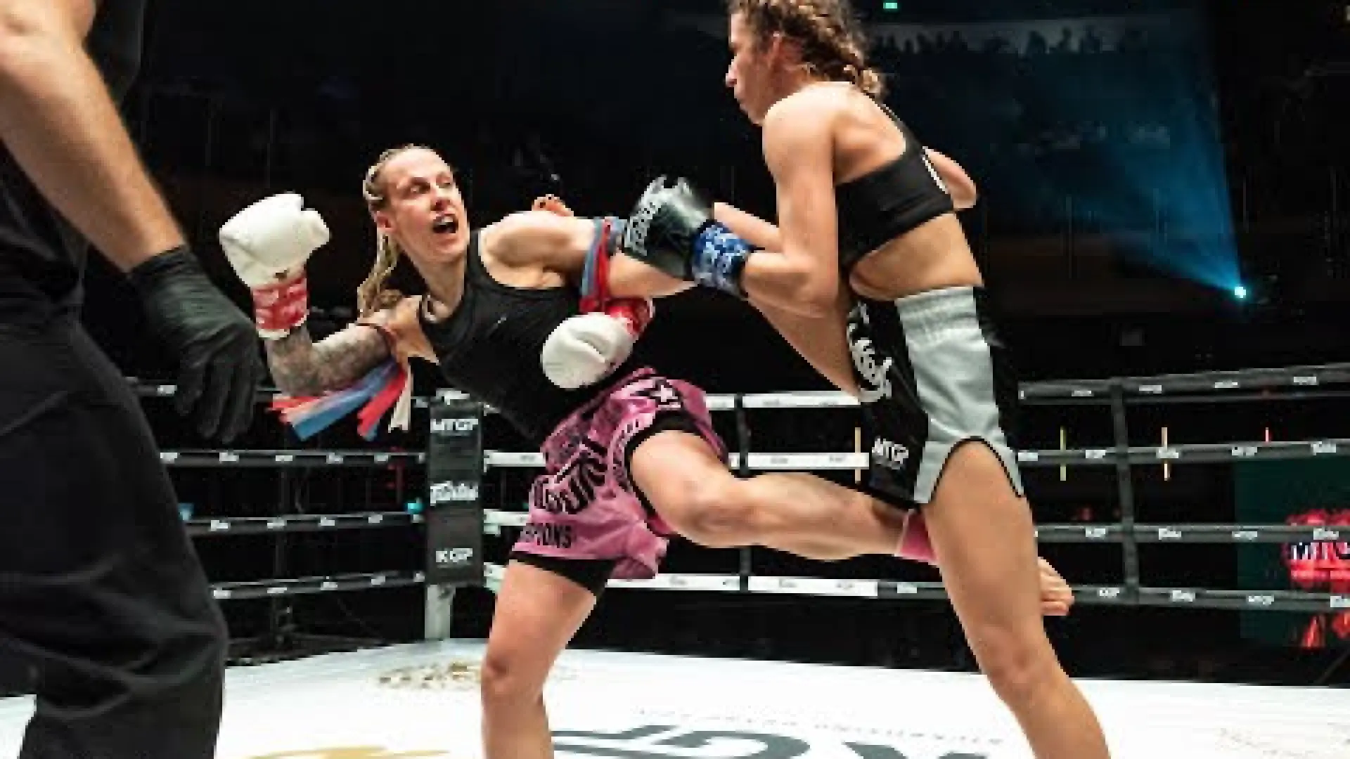 Jade Nichols vs Foteini Nanou (Fight Video)