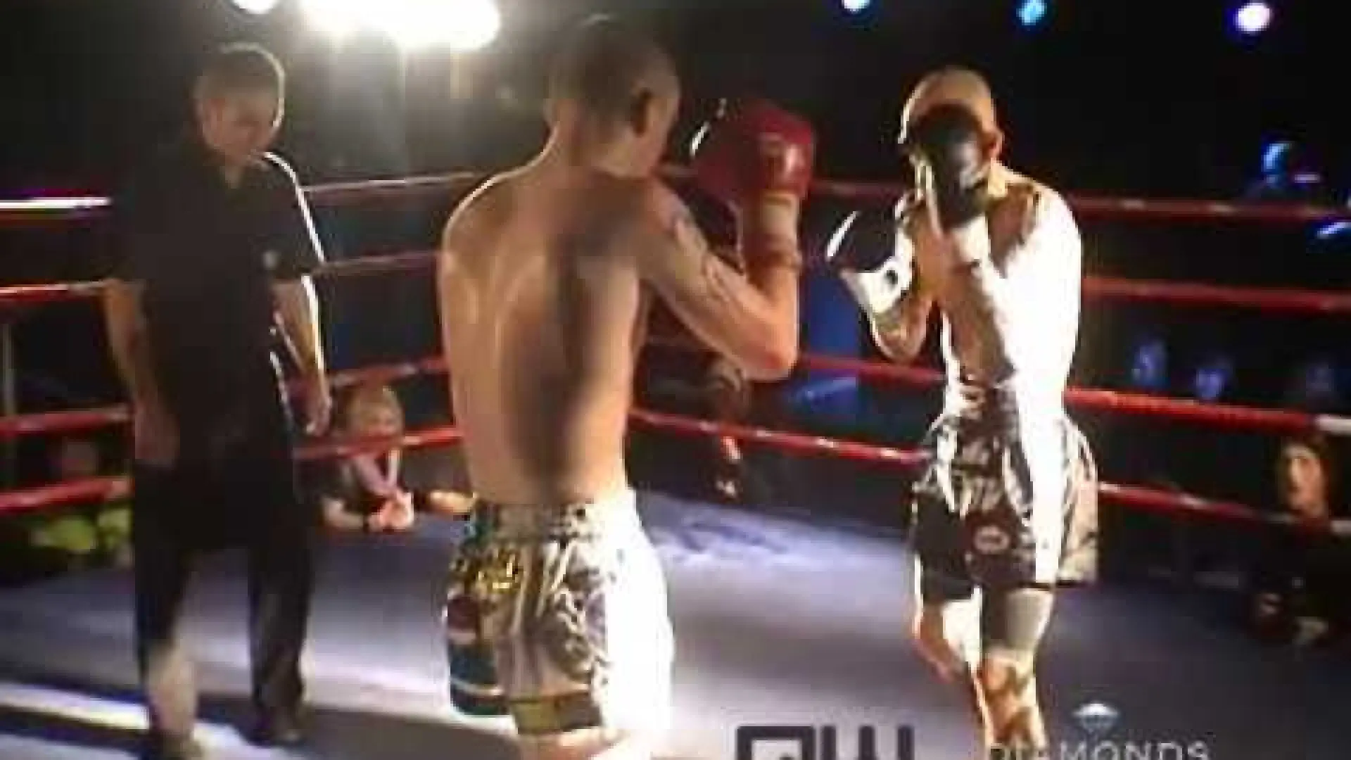 Jonno Chipchase vs Jim Burn (Fight Video)