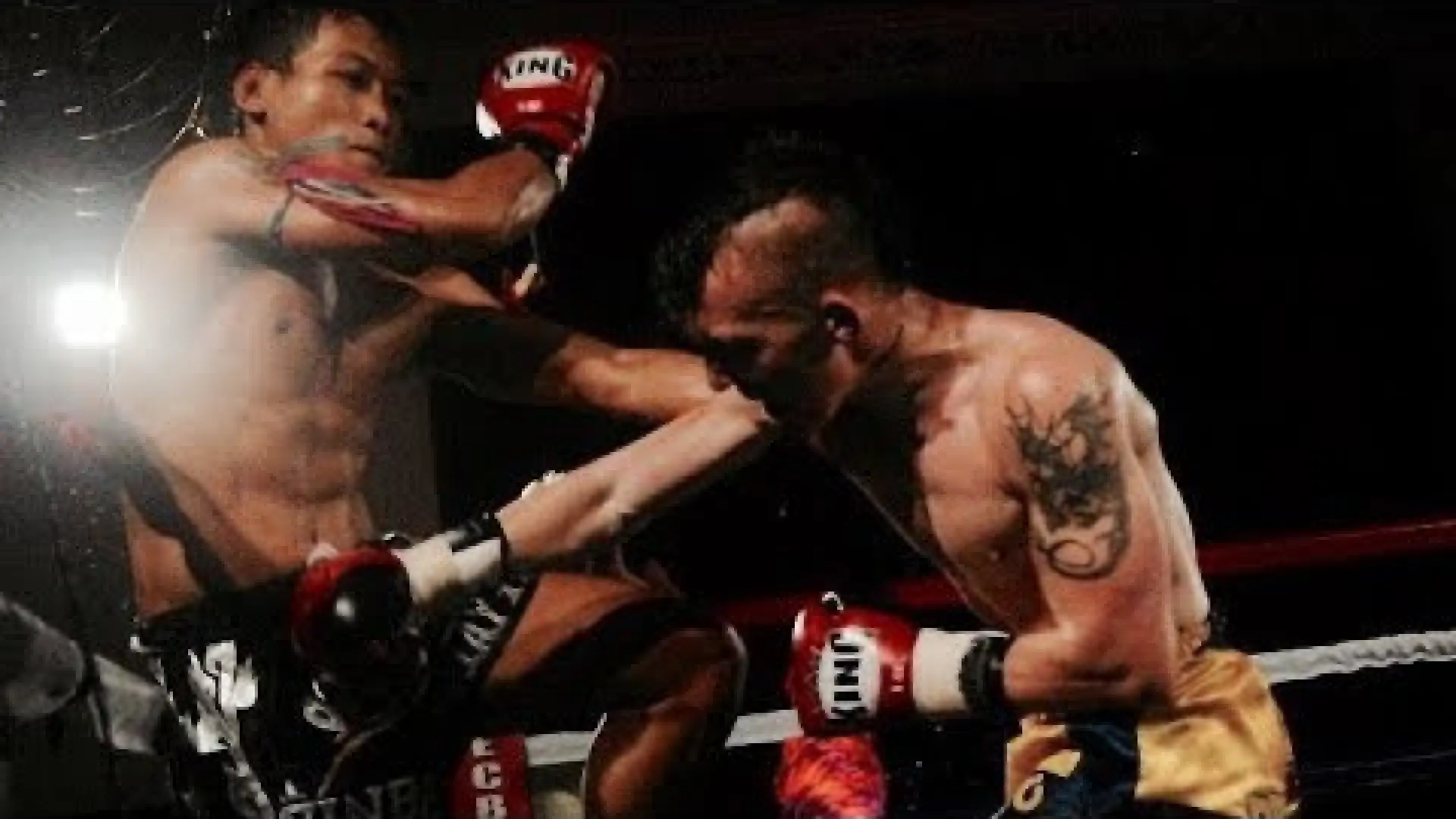 Jonno Chipchase vs Oron Dechkalon Sumalee (Fight Video)