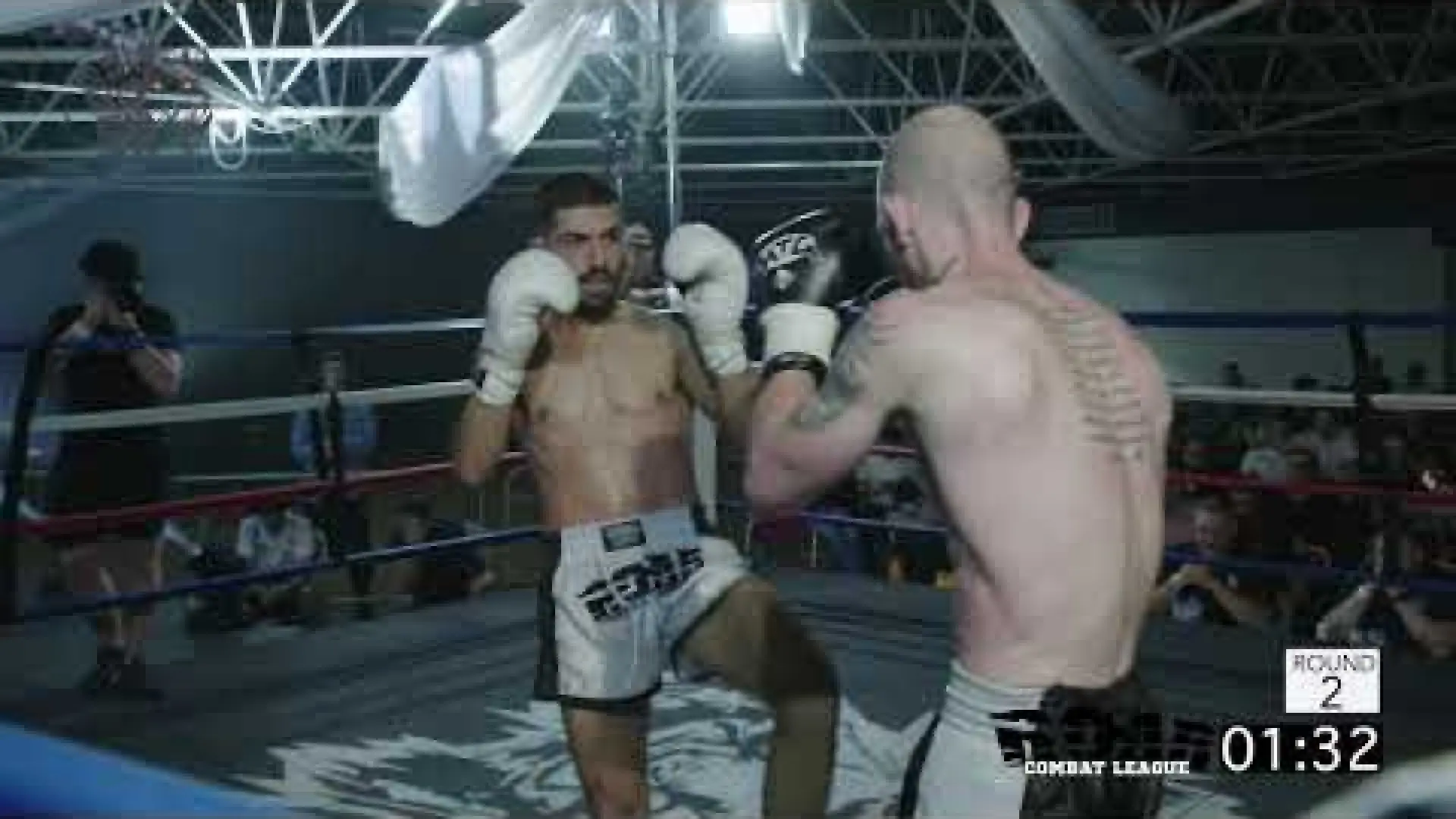 Jonno Chipchase vs Francesco Tiano (Fight Video)