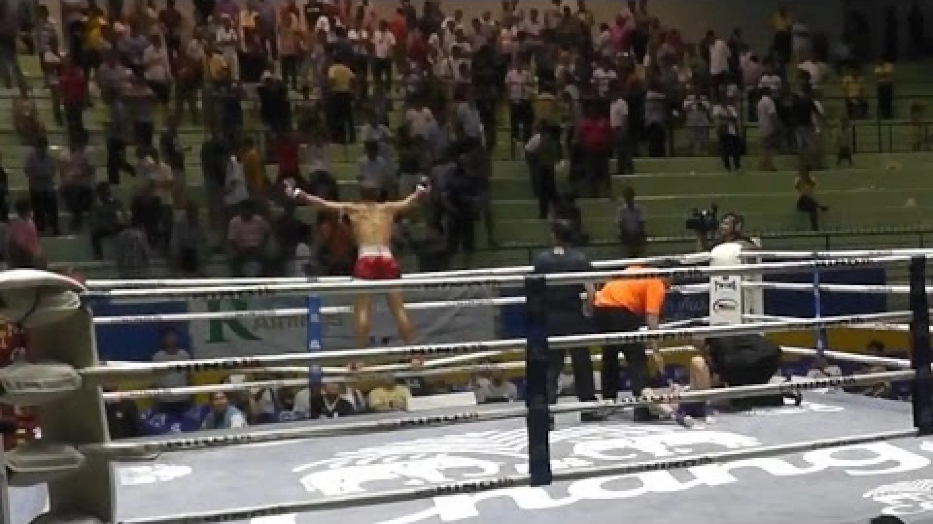 Jordan Coe vs Dillon AKA Thailand (Fight Video)