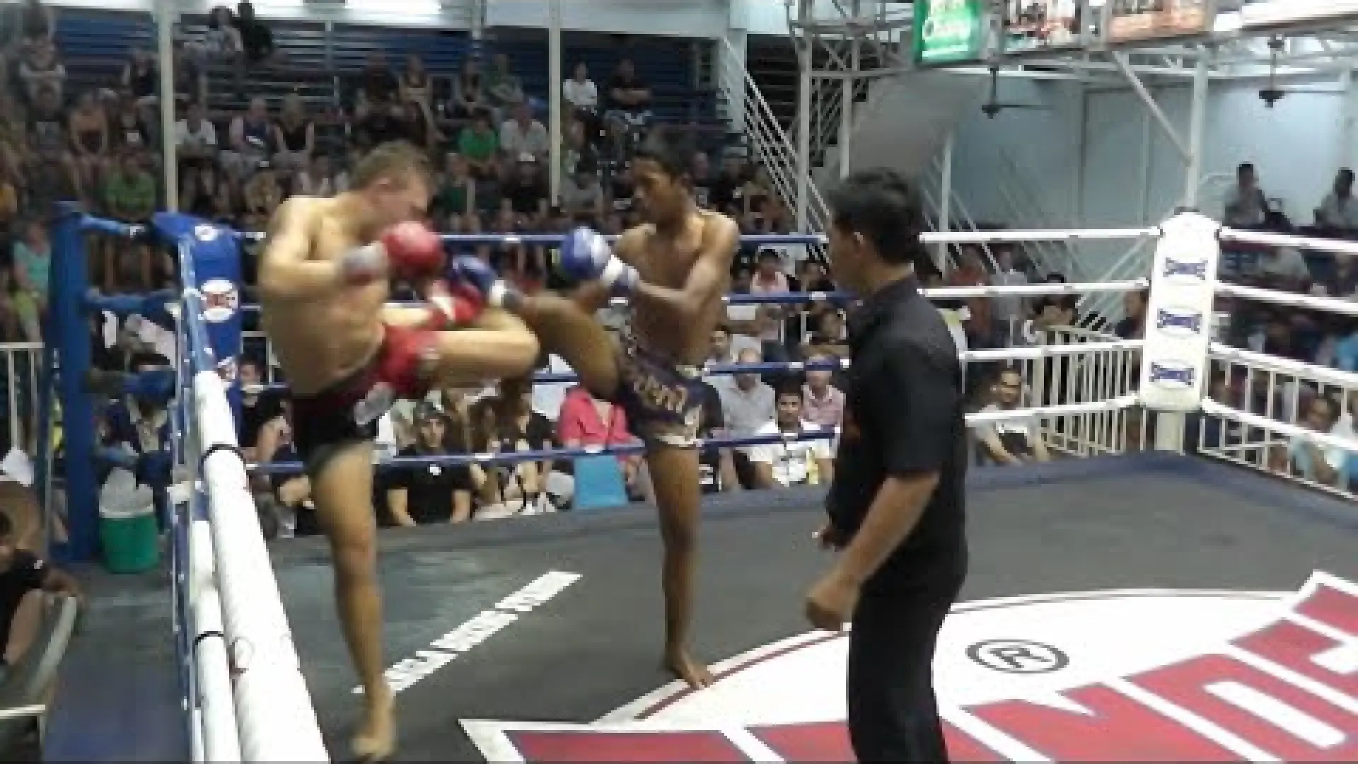 Jordan Coe vs Chalermchai Kiatpai (Fight Video)