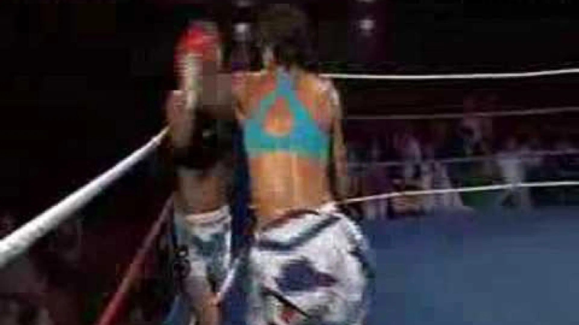 Julie Kitchen vs Lucy Hunking (Fight Video)