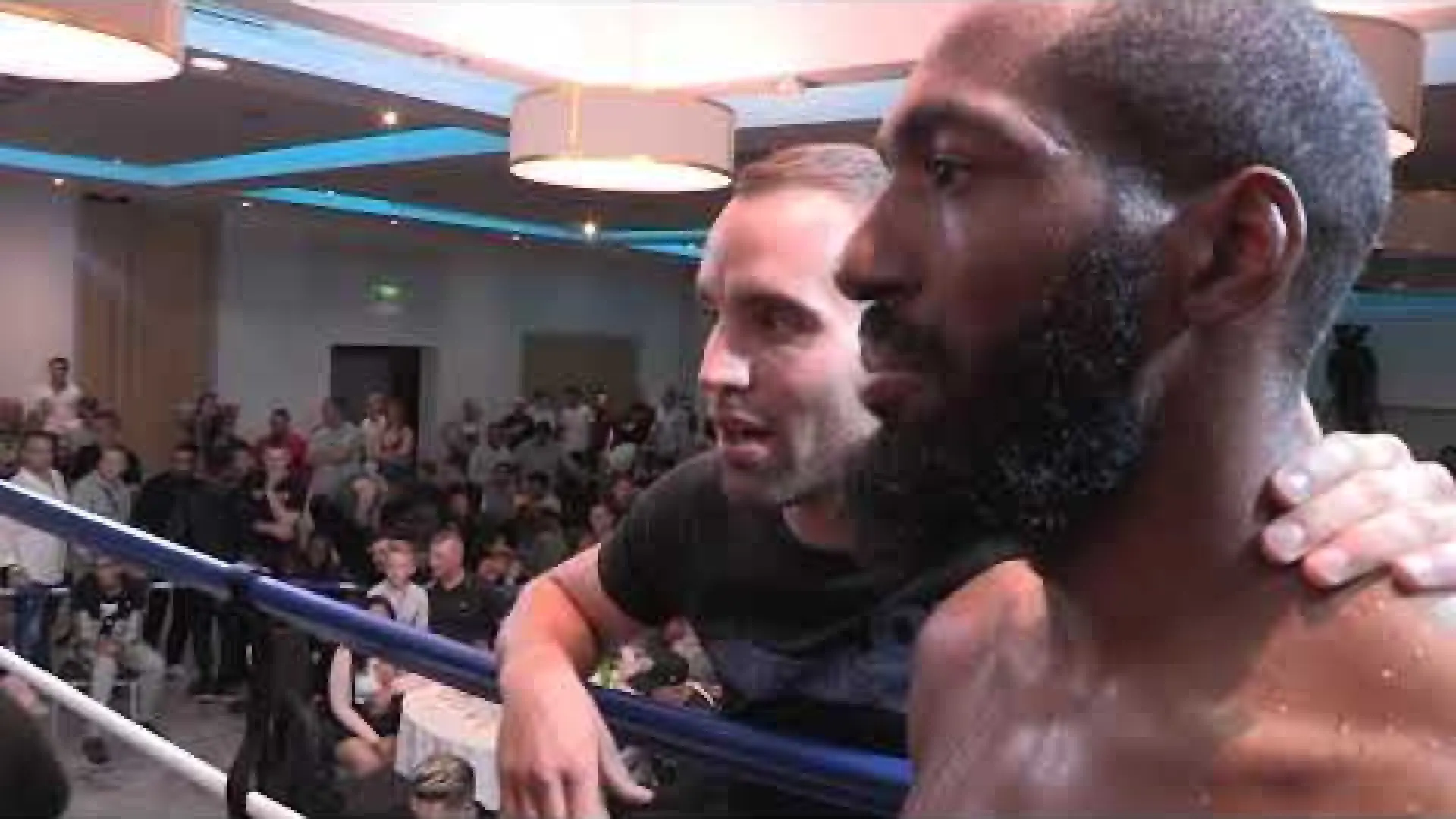 Liam Harrison vs Charles François (Fight Video)