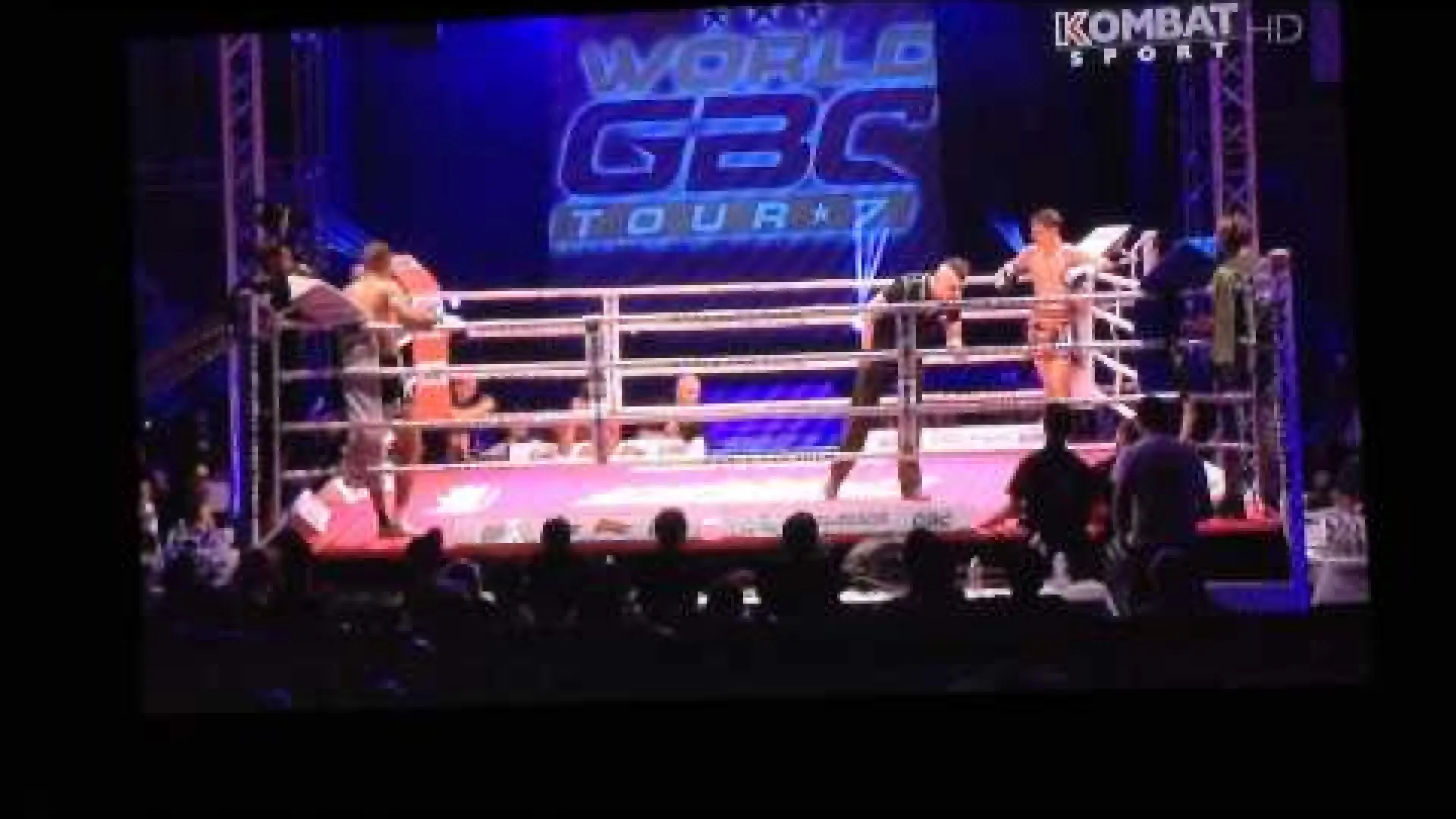 Luke Whelan vs Jordan Levrat (Fight Video)