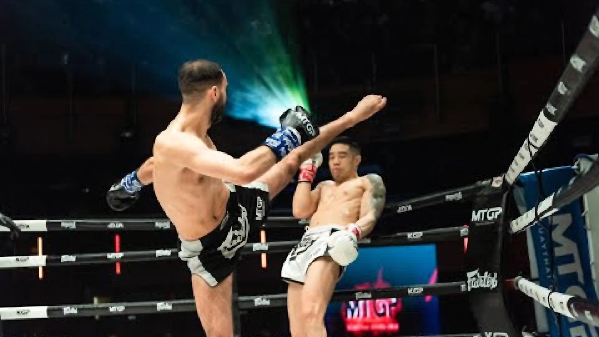 Michael Pham vs Antione Chibane (Fight Video)