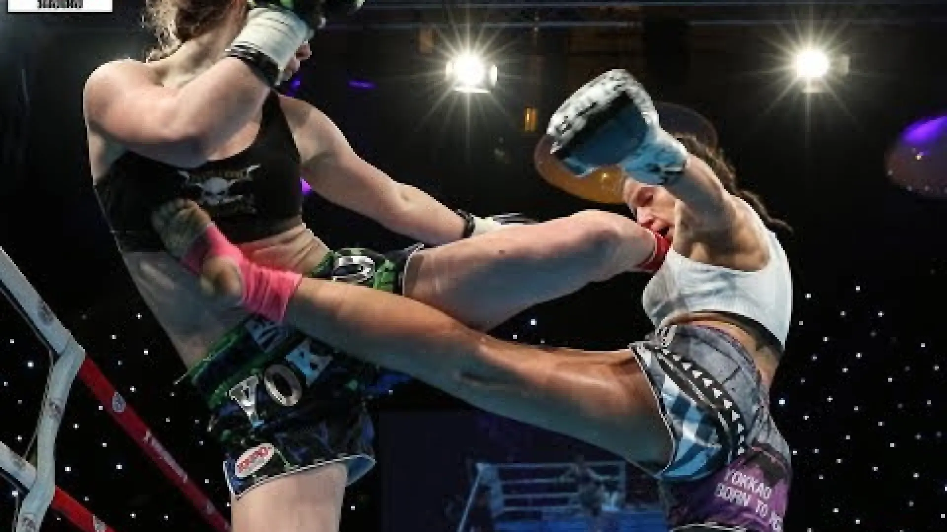 Niamh Kinehan vs Laura De Blas (Fight Video)