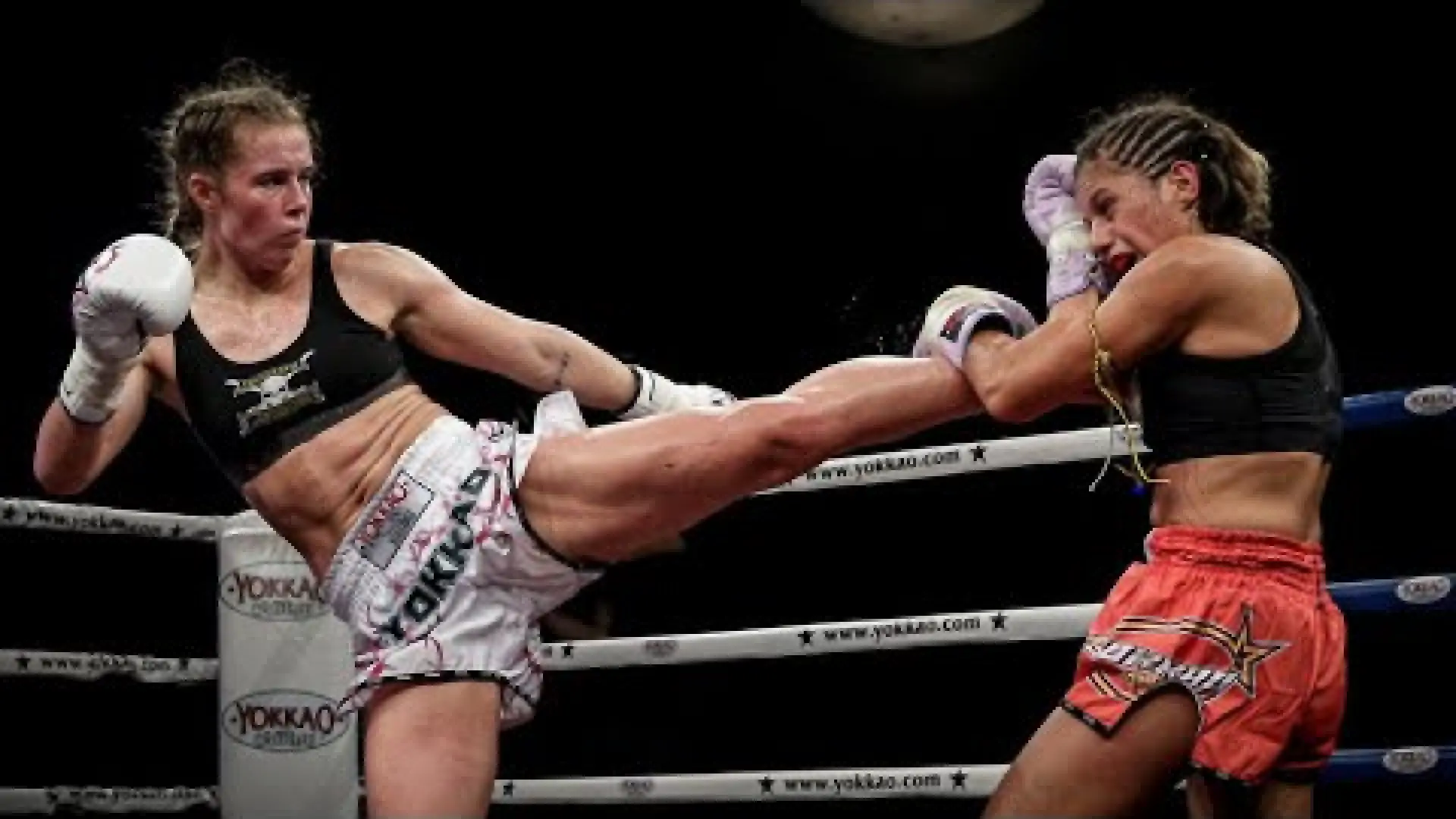 Niamh Kinehan vs Chiara Vincis (Fight Video)