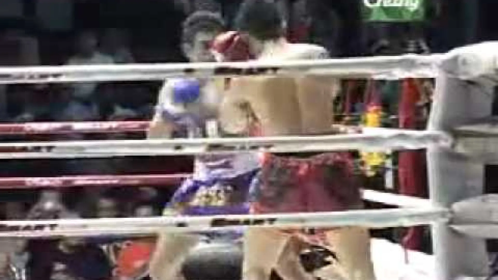 Nong-O Gaiyanghadao vs Pornsanae Sitmonchai