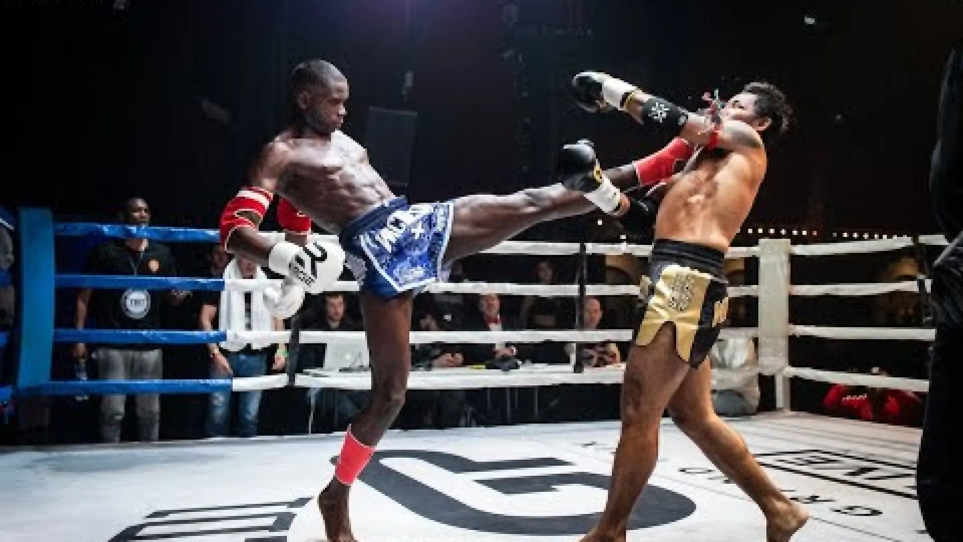Omar Samb vs Keo Rumchong (Fight Video)
