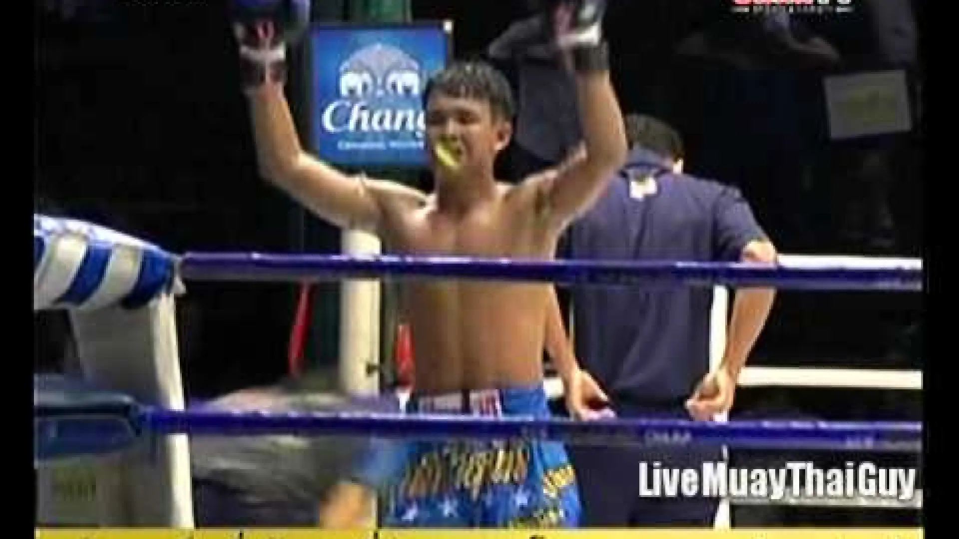 Petchmorakot Petchyindee vs PhetUtong Or Kwanmuang (Fight Video)