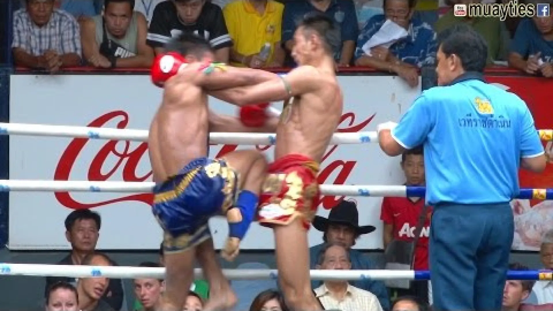 Petchmorakot Petchyindee vs Petpanomrung Kiatmoo9 (Fight Video)