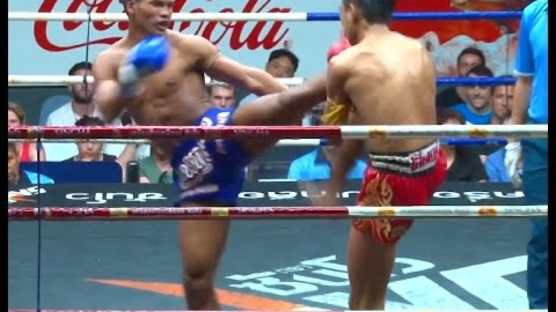 Petchmorakot Petchyindee vs Petpanomrung Kiatmoo9 (Fight Video)