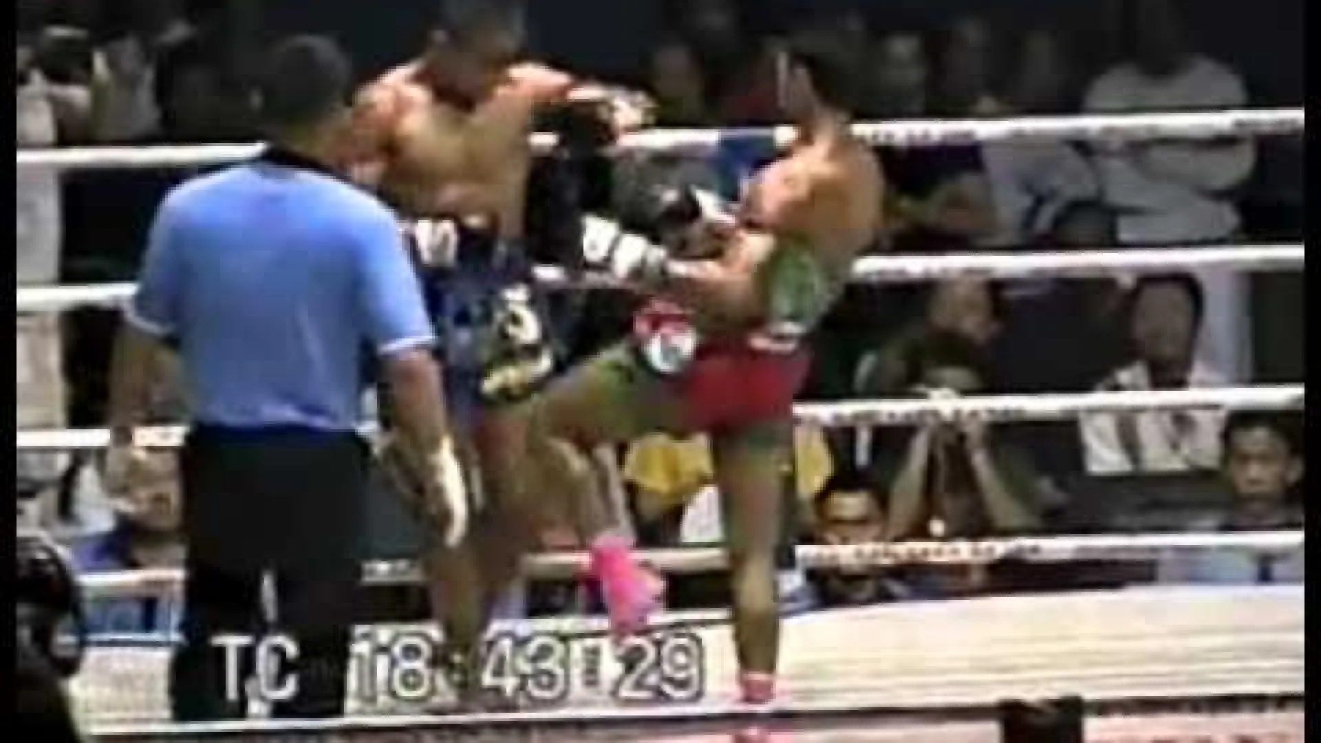 Saenchai PK Saenchai vs Bovy Sor Udomson (Fight Video)