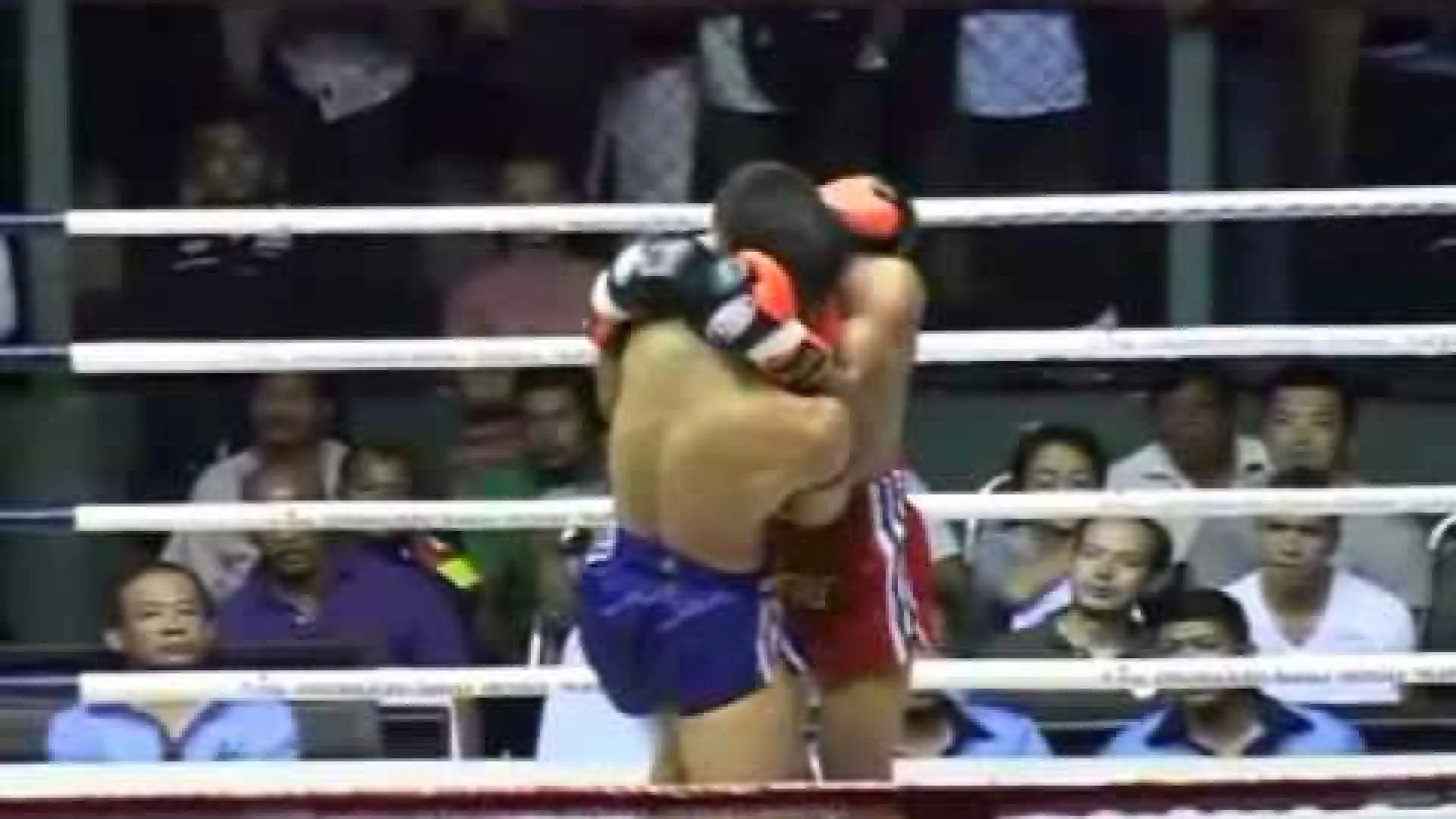 Seksan Or Kwanmuang vs Tapaotong Eminentair (Fight Video)
