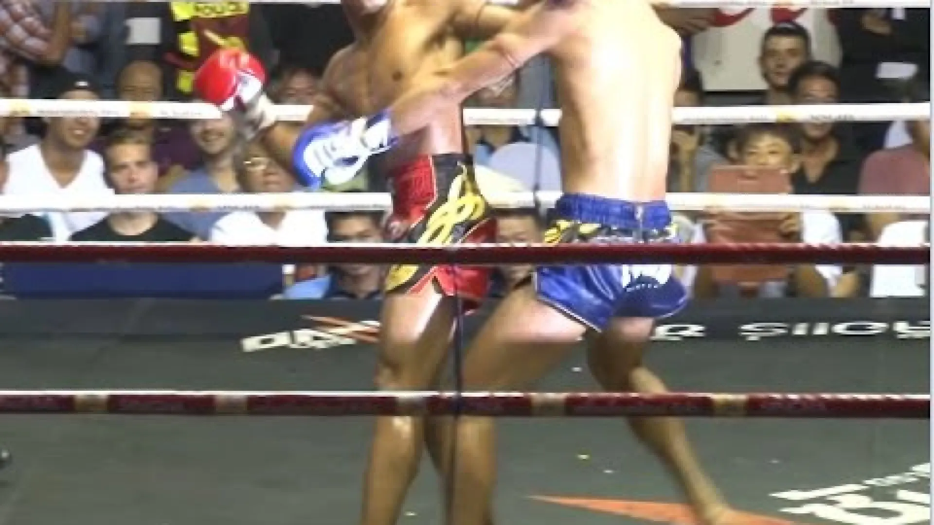 Seksan Or Kwanmuang vs Genji Umeno (Fight Video)