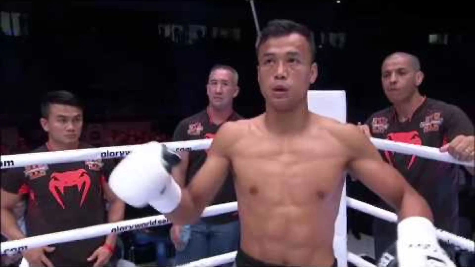 Sitthichai Sitsongpeenong vs Davit Kiria (Fight Video)